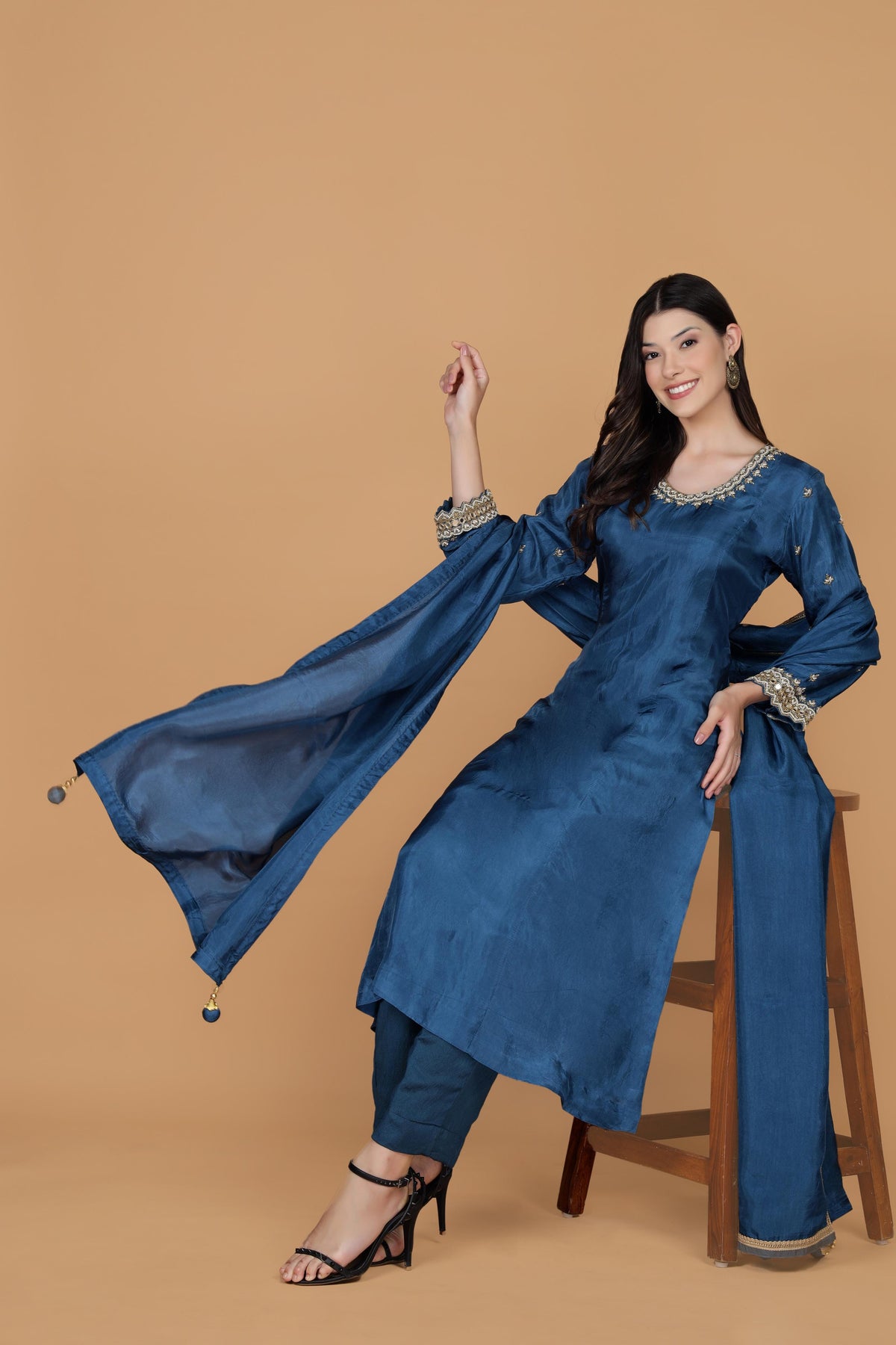 Women Embroidered Empire Aari Work Pure Silk Kurta with Trousers & With Dupatta