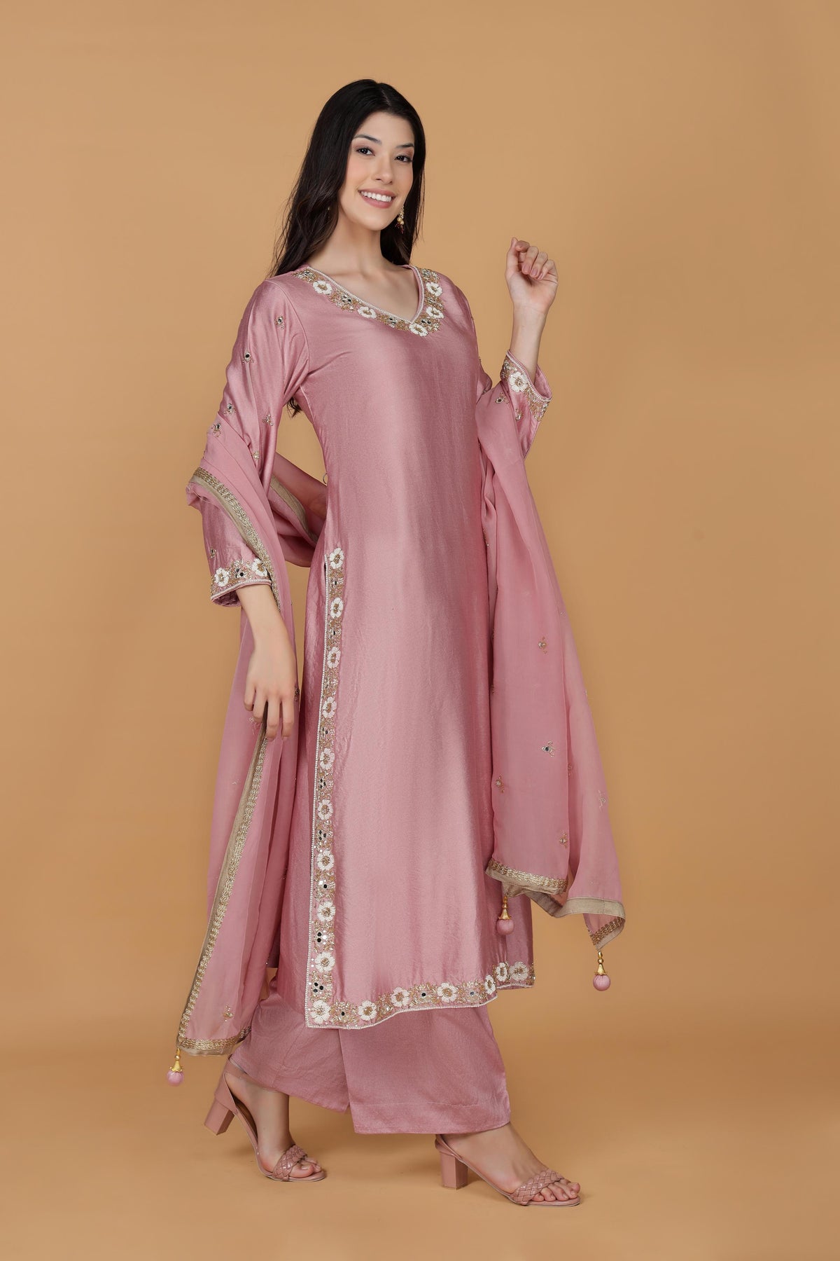 Women Floral Embroidered Regular Aari Work Kurta with Palazzos & With Dupatta
