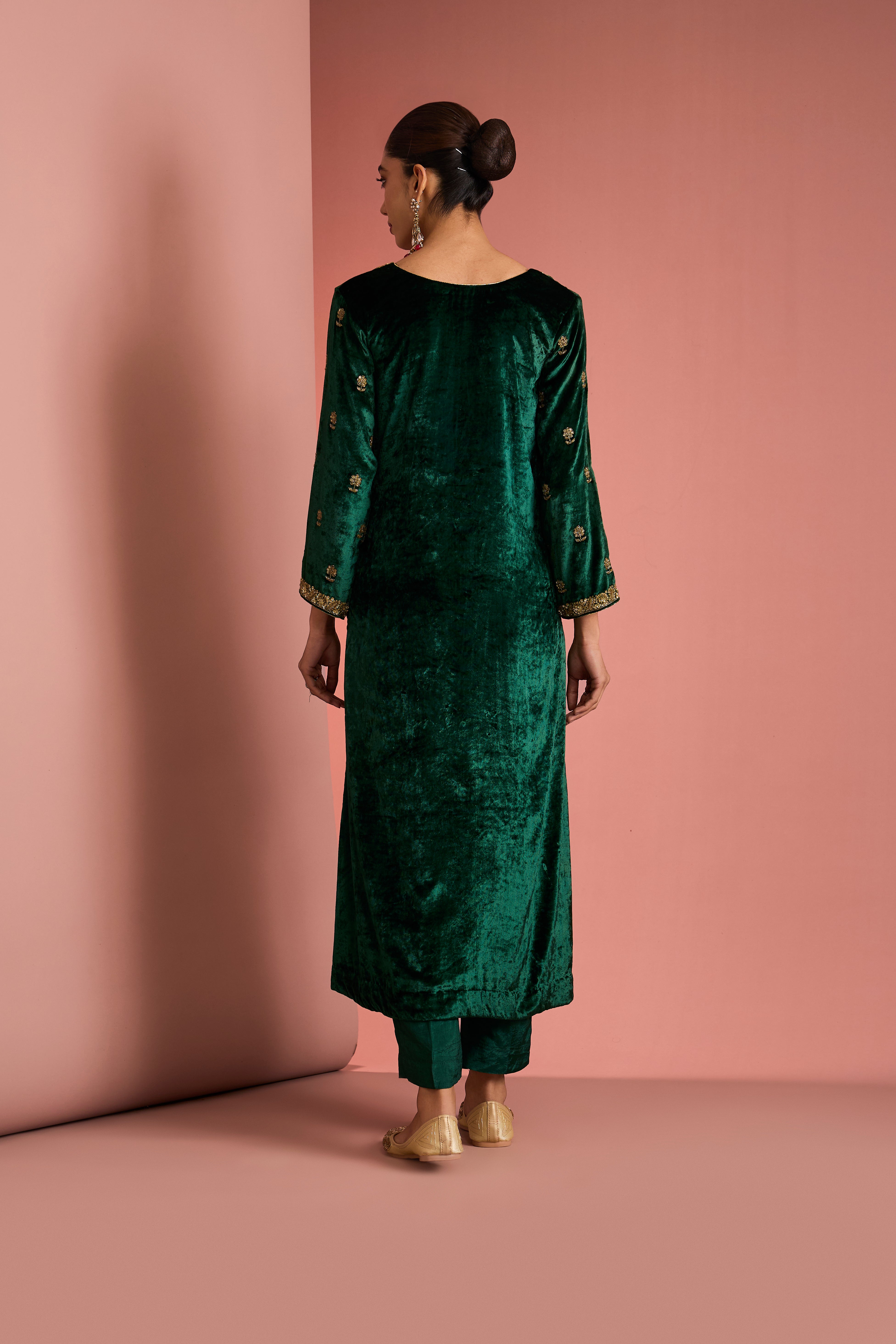 DARK GREEN VELVET KURTA SET