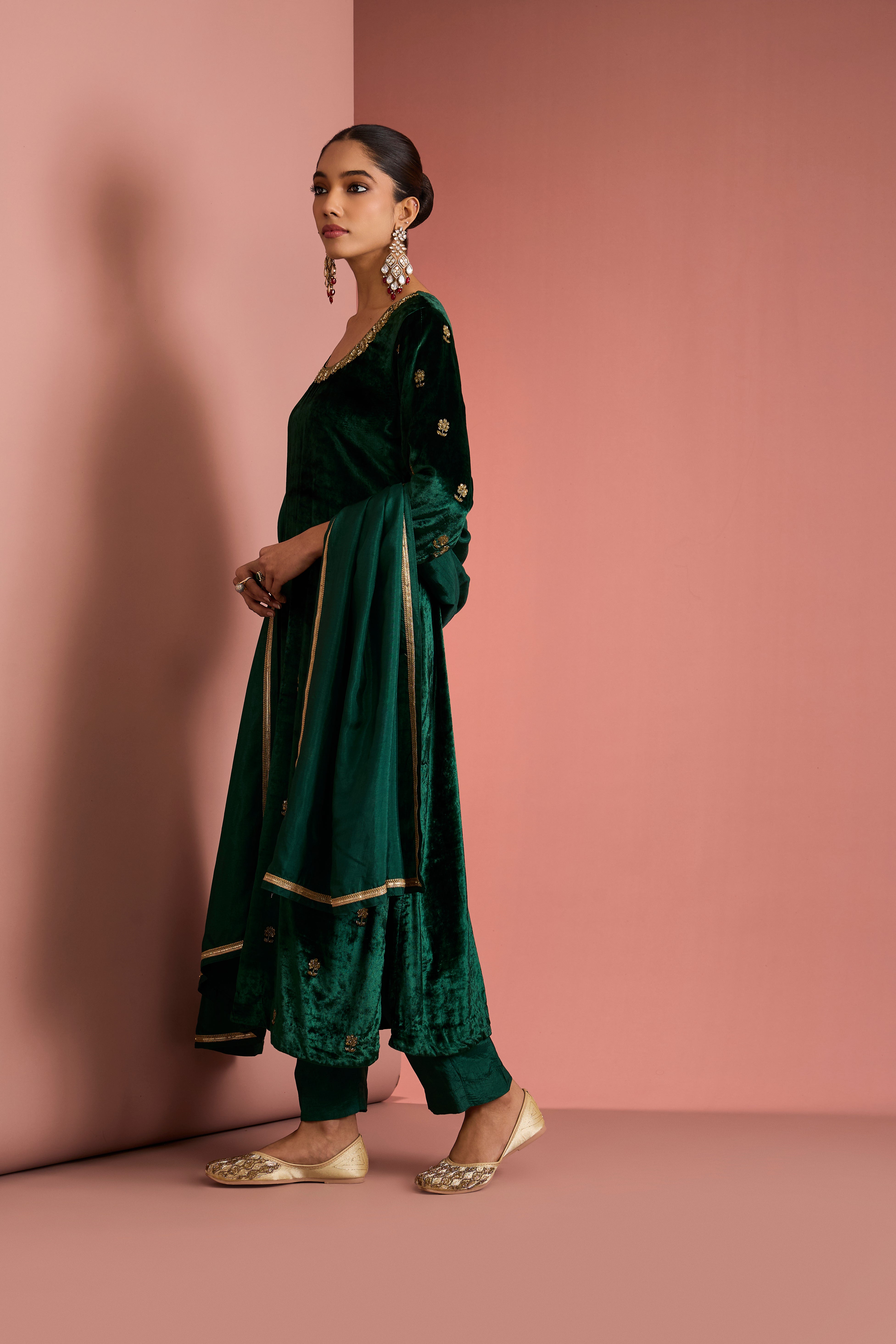 DARK GREEN VELVET KURTA SET