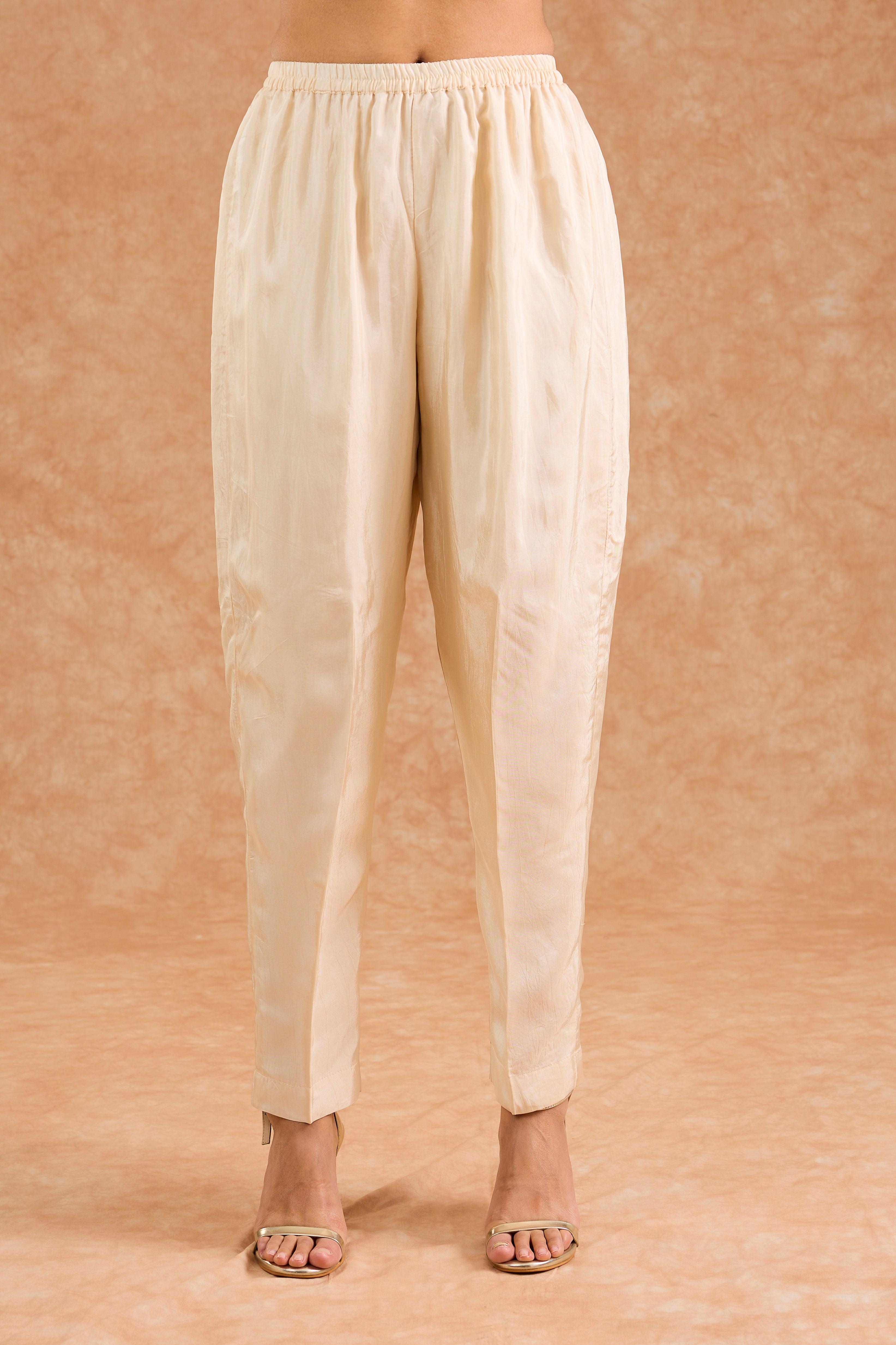 Ivory Opara Silk Hand Embroidered Kurta Set