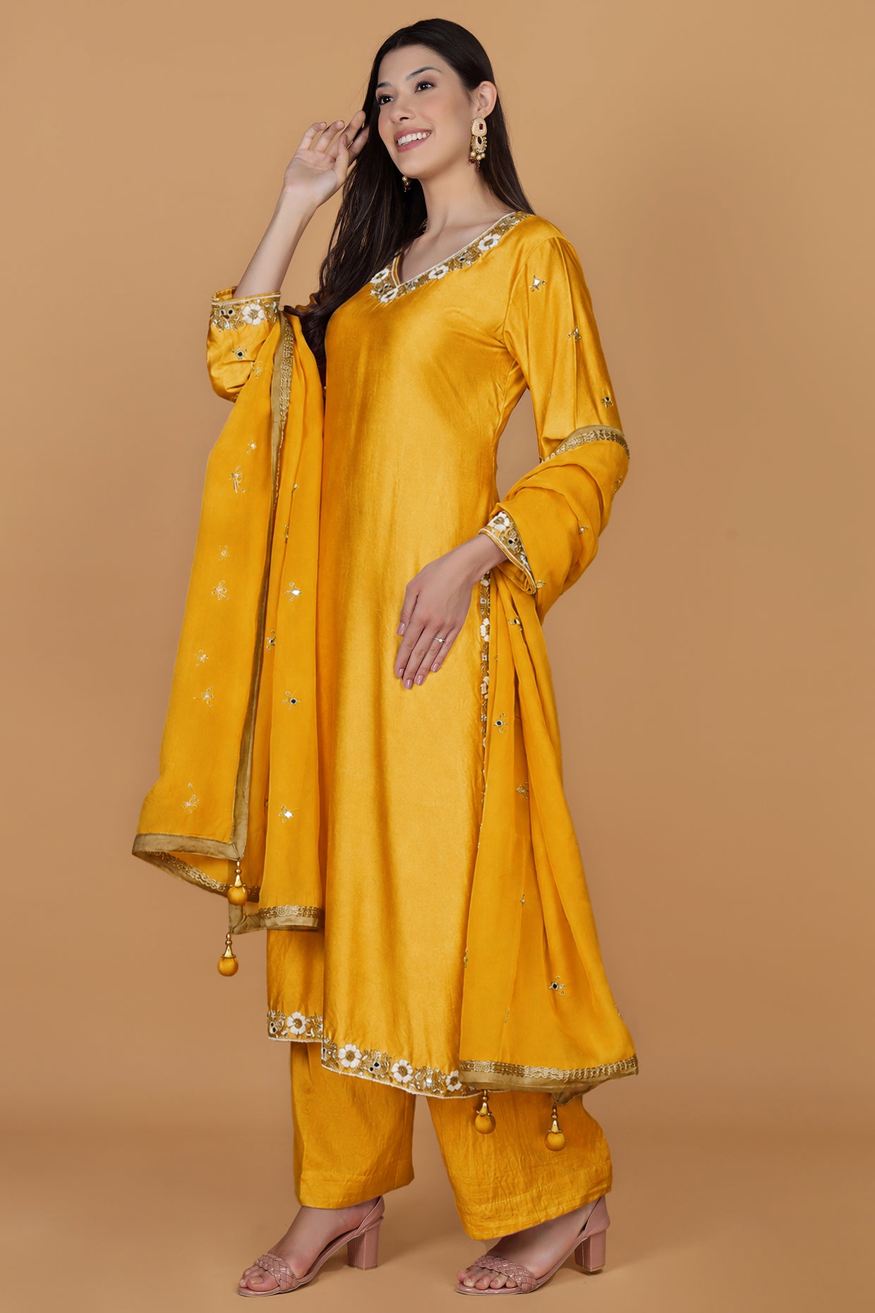 Mustard Self Katan Kurta Pant Set With Cutdana Pearl Mirror Embroiderey And Organza Duppatta