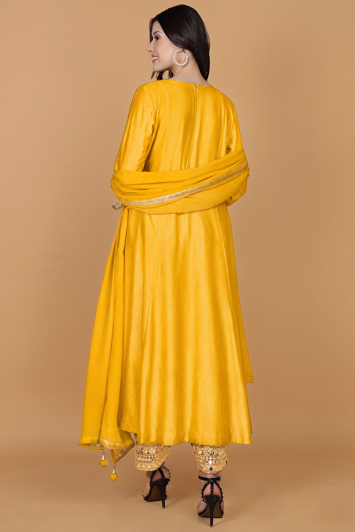 Yellow Mustard Self Katan Kurta And Pant With Mirror Work And Georggette Duppatta .