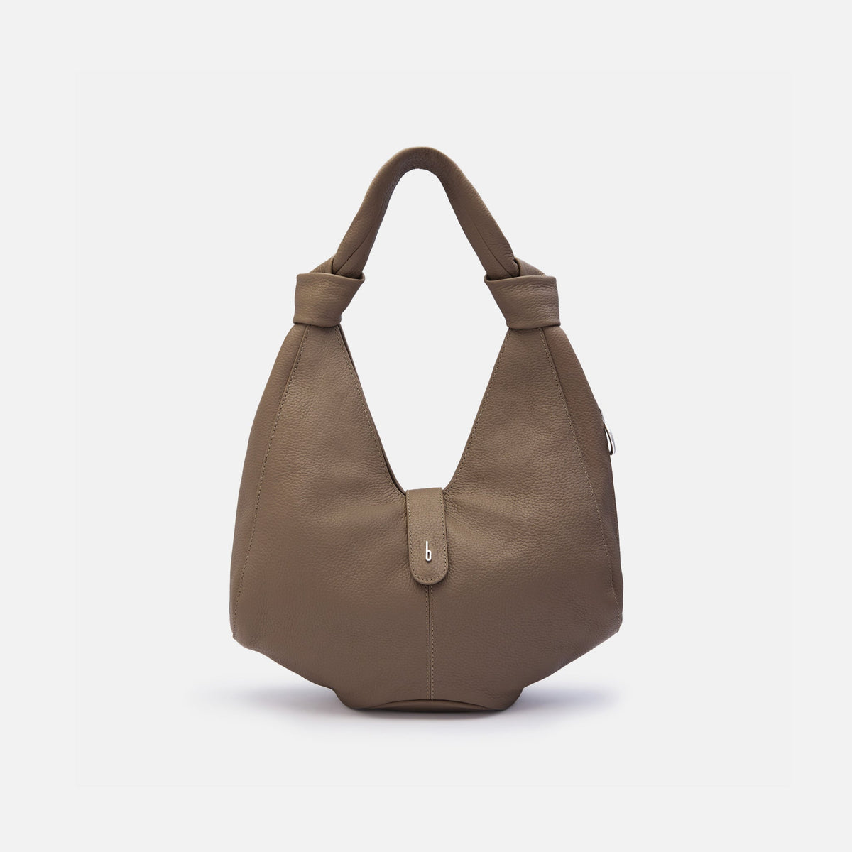 NELLI HOBO