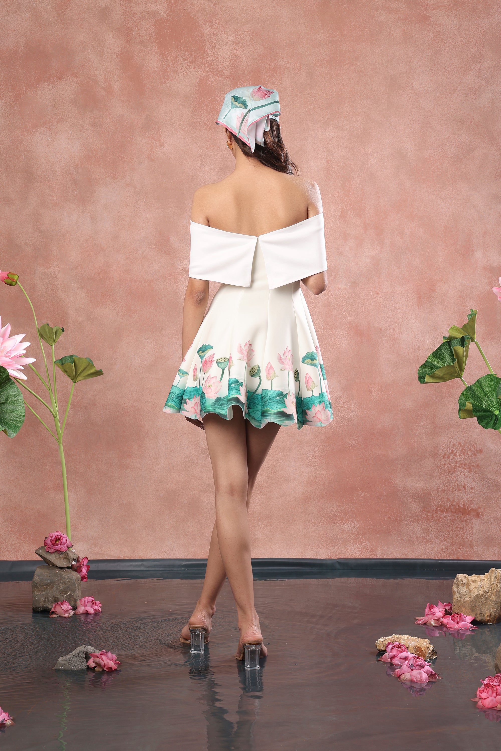SHORT PLATED NEOPRENE PRINTED DRESS WITH WRAP