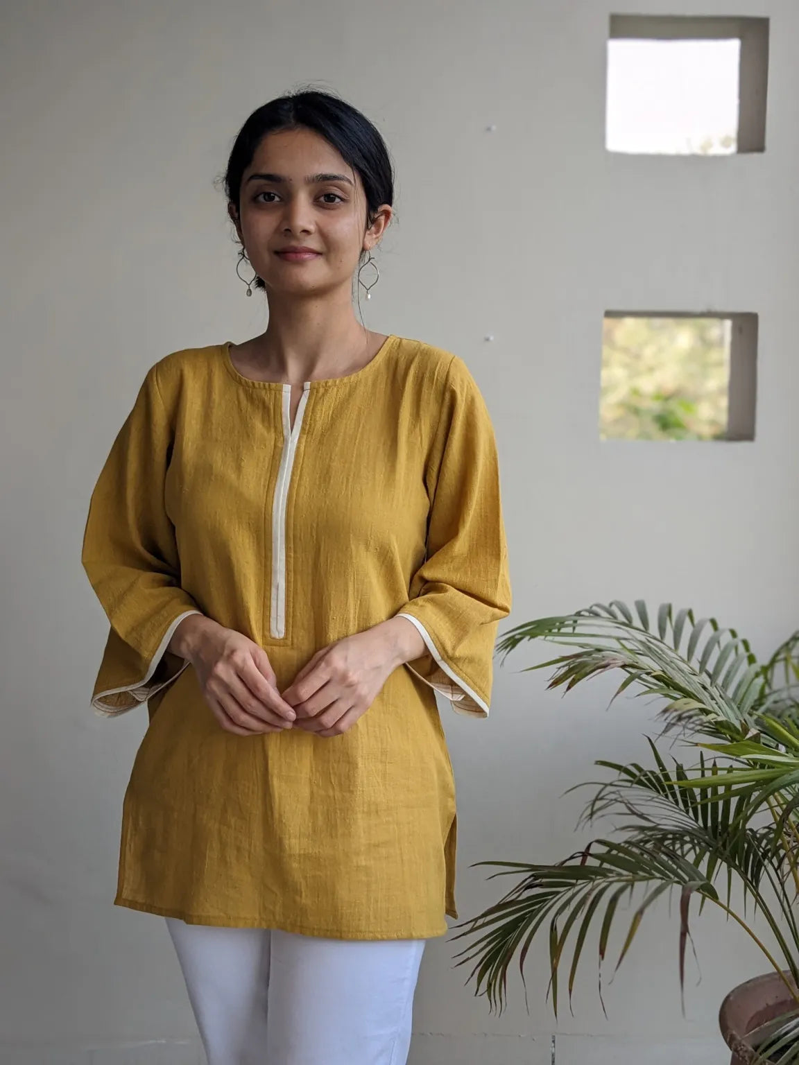 Poorvi – Classic Short Kurti