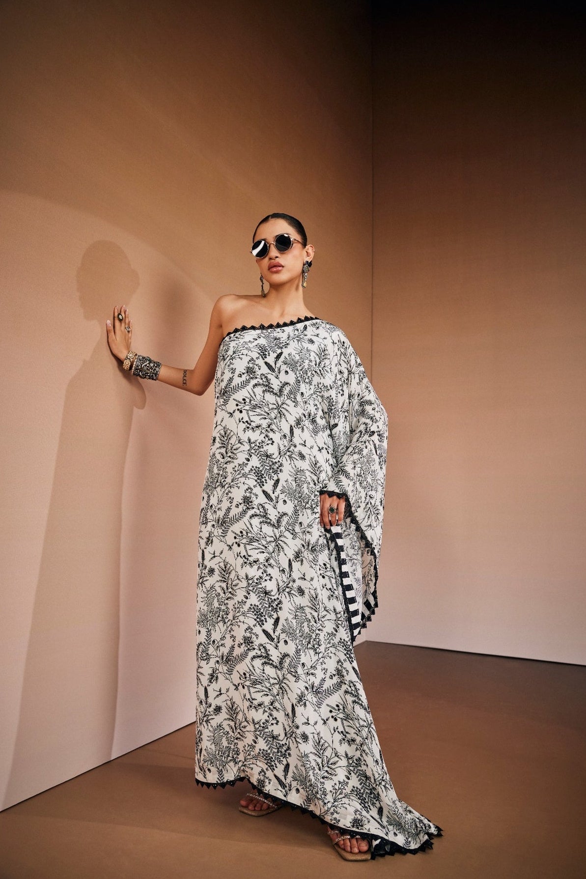 Black and white one shoulder floral printed kaftan