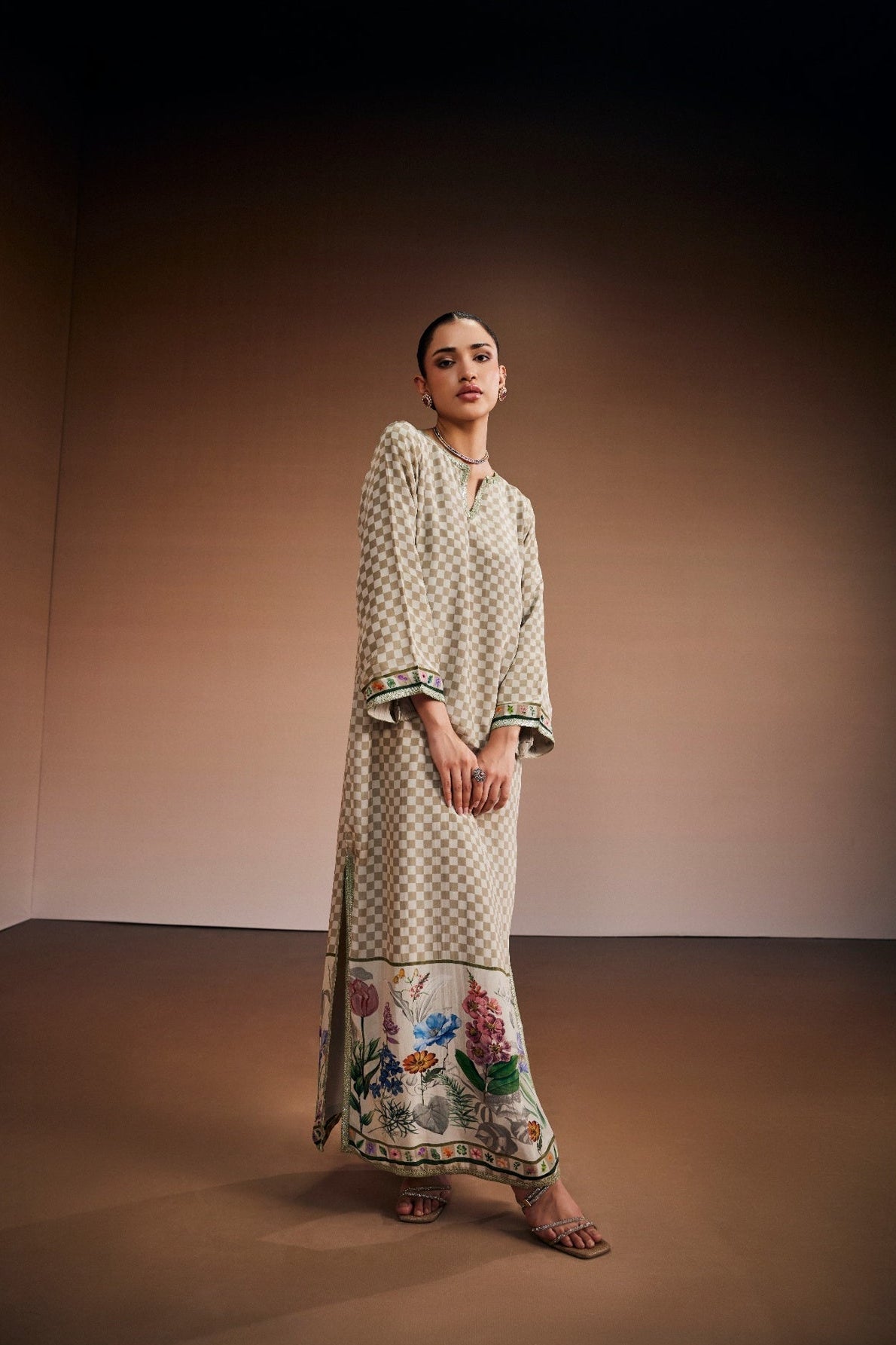 Long checkered tunic with a placement floral print border