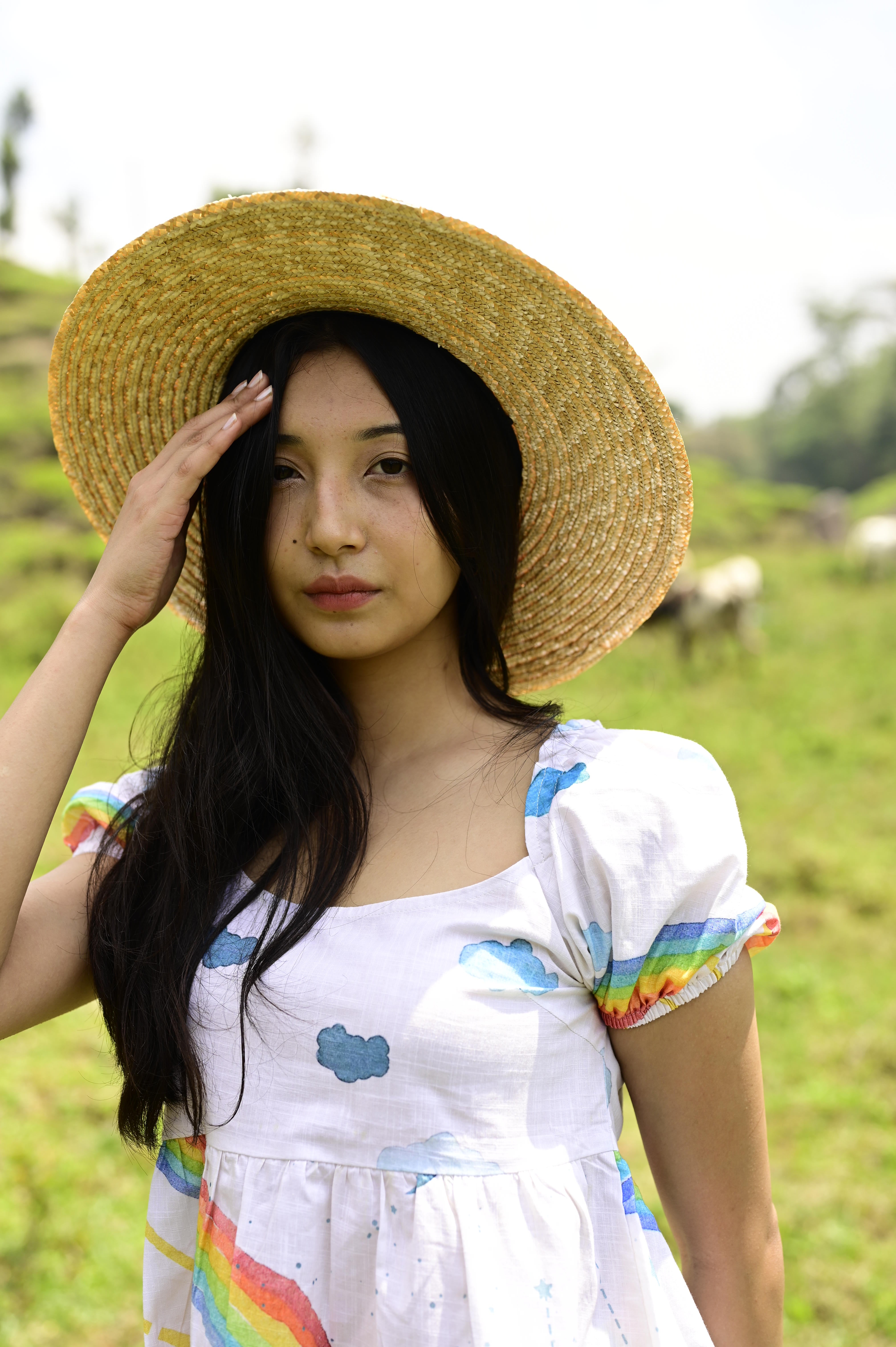 Rainbow gathered top