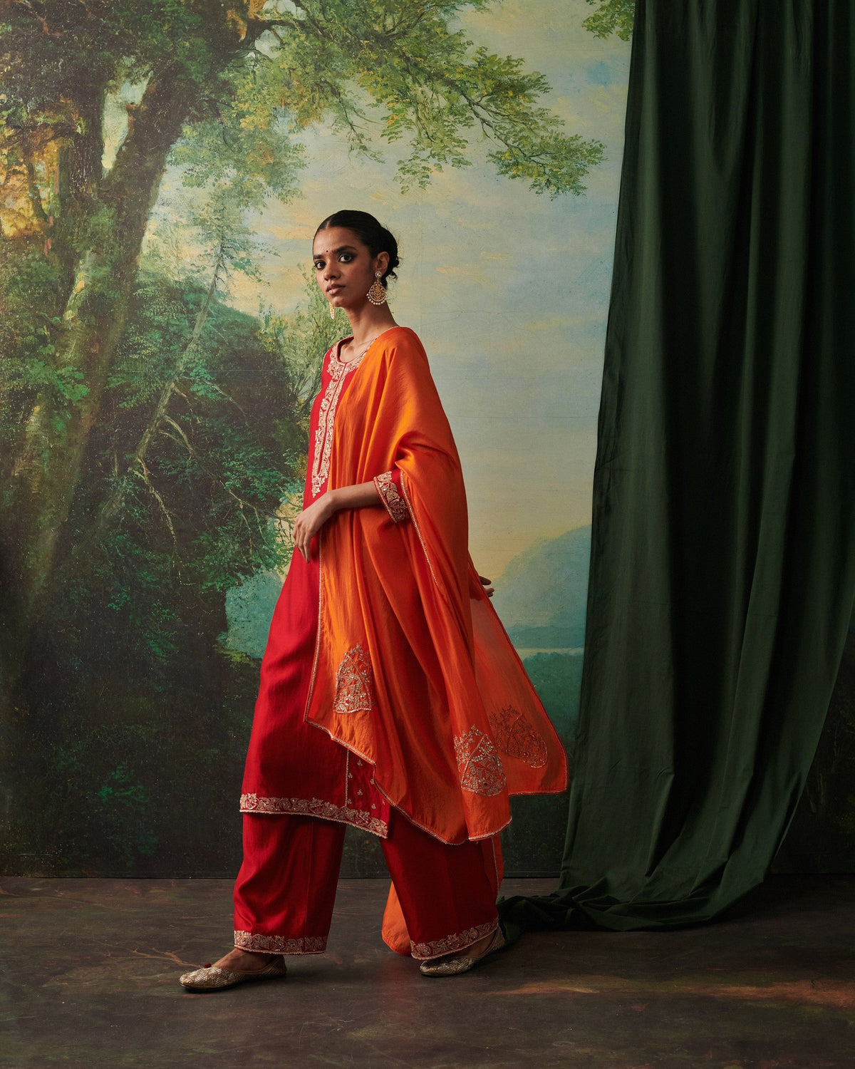 MEEKA (Dupatta)