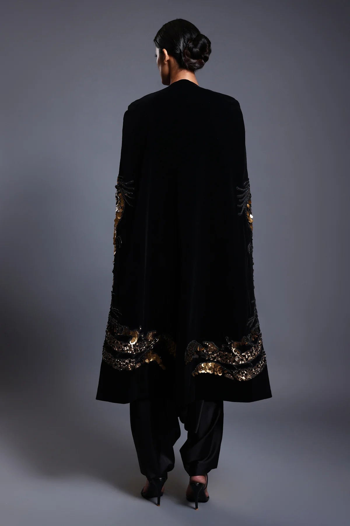 CF phoenix cape black