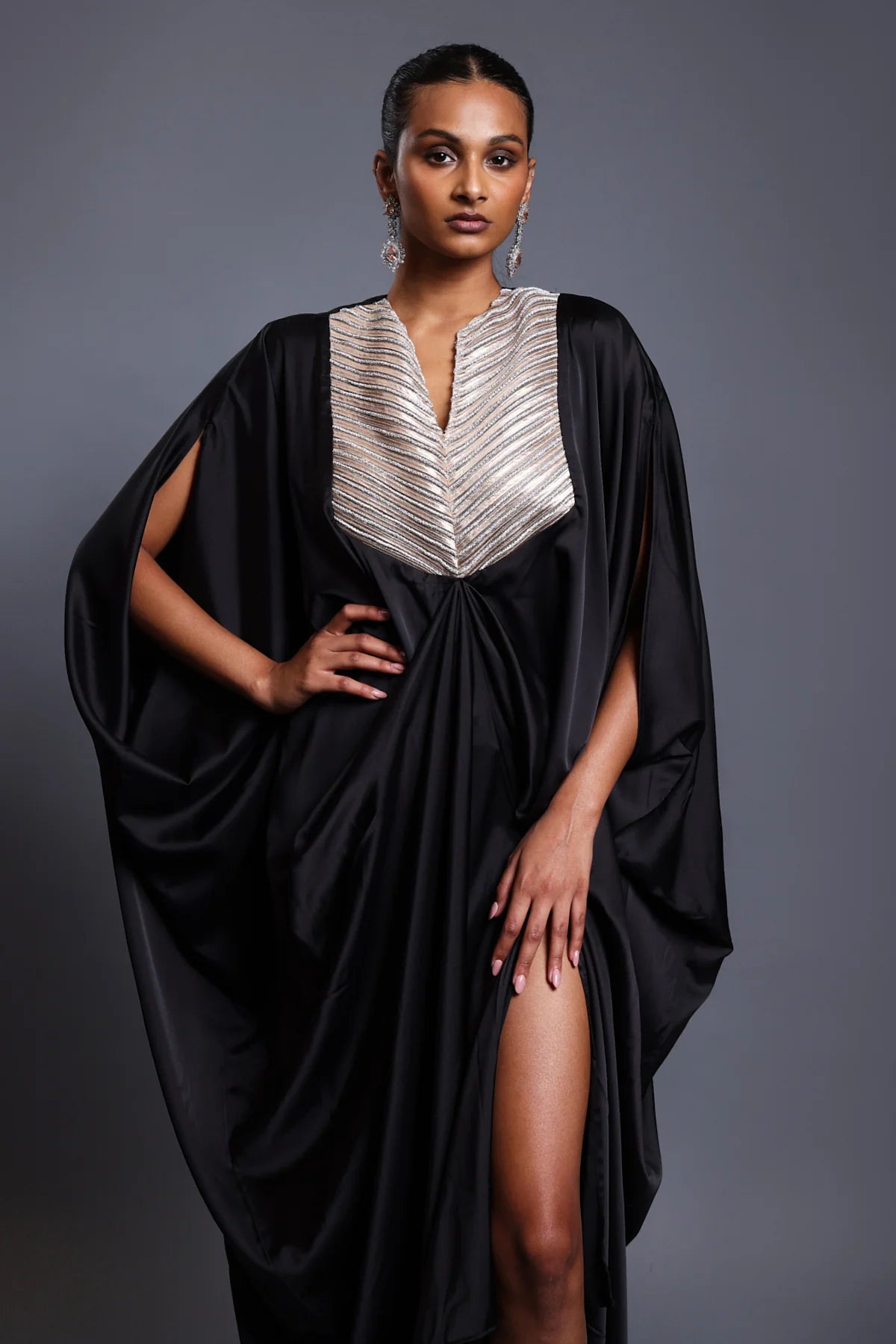 CF crystal rope kaftan black