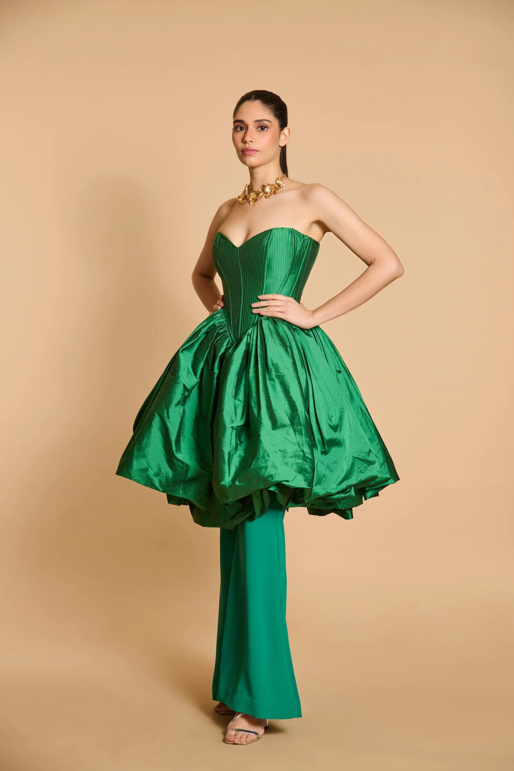 Spectrum flared pants green