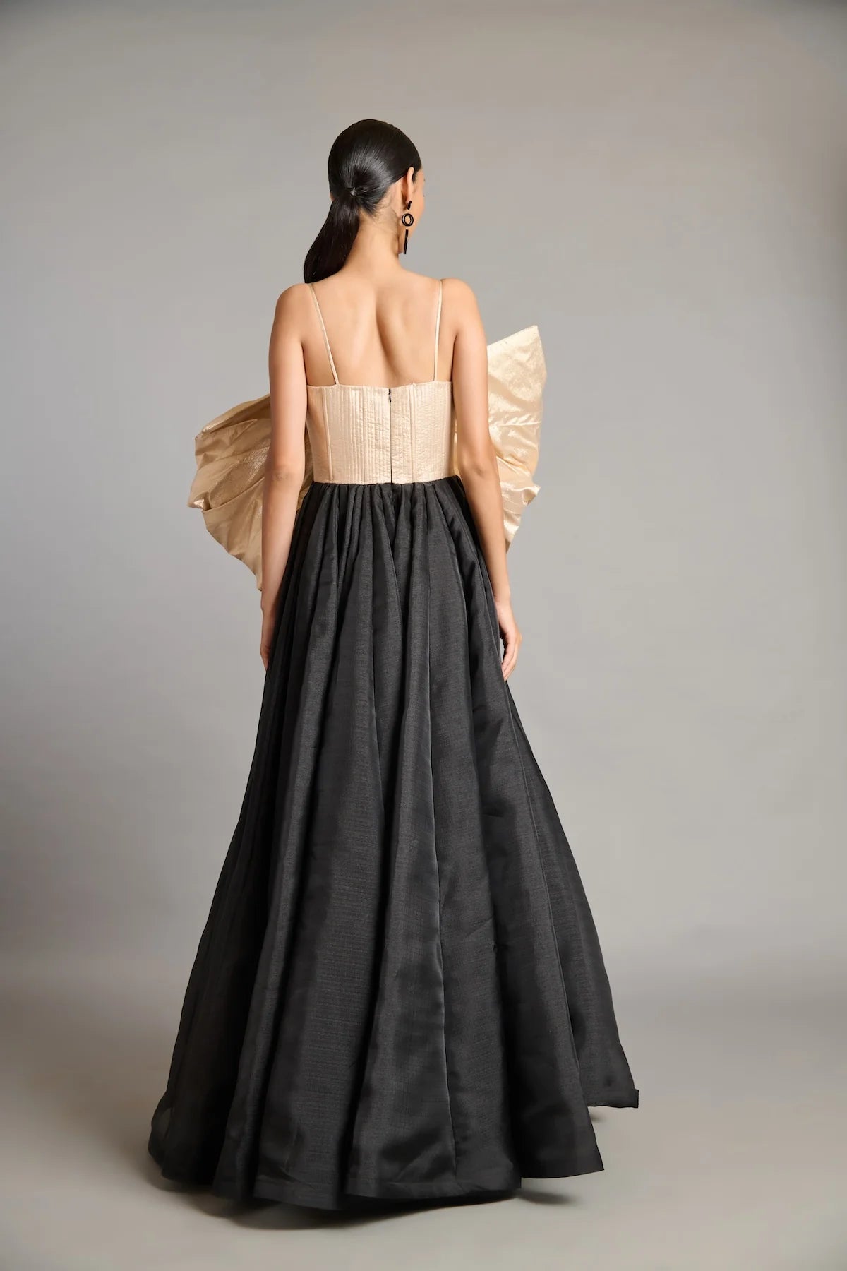 NS gold bow gown