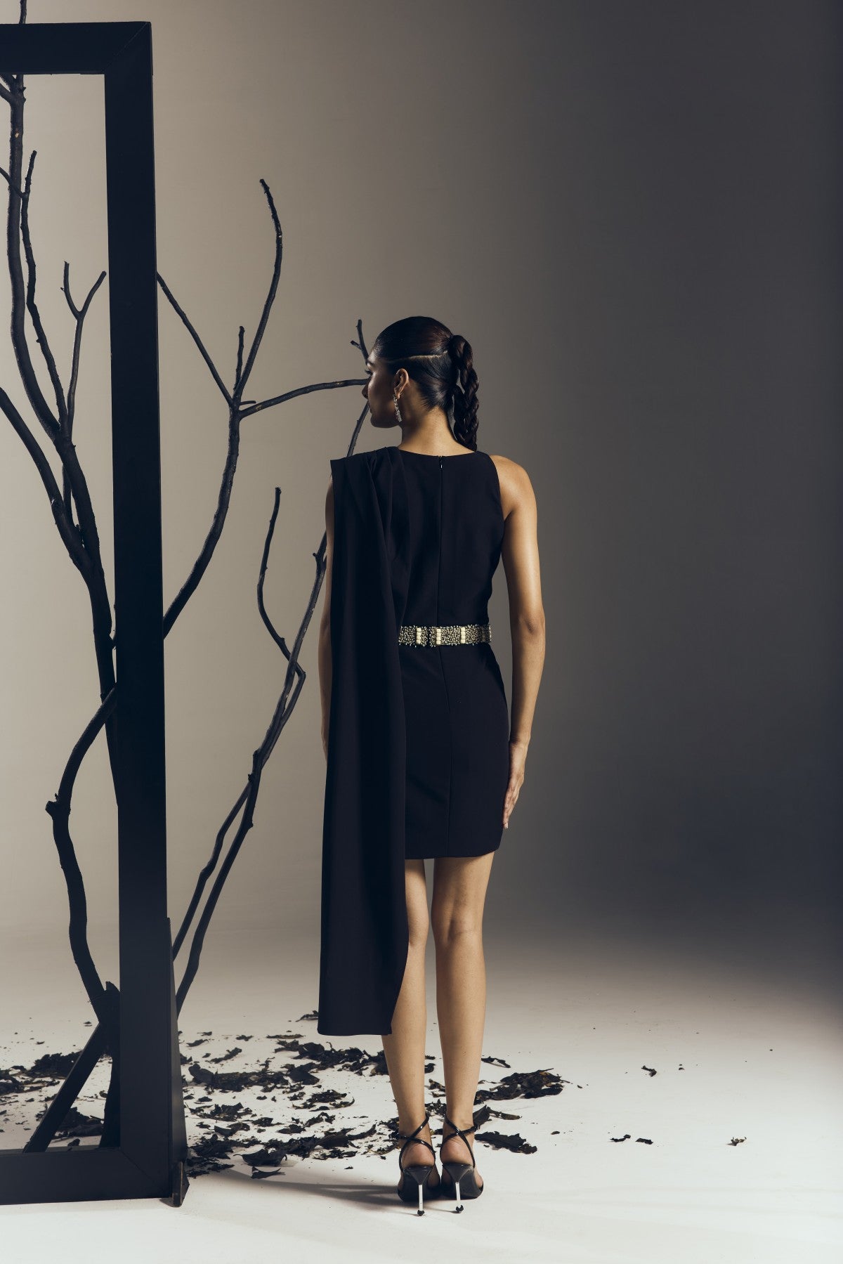 SHORT BODYCON DRESS