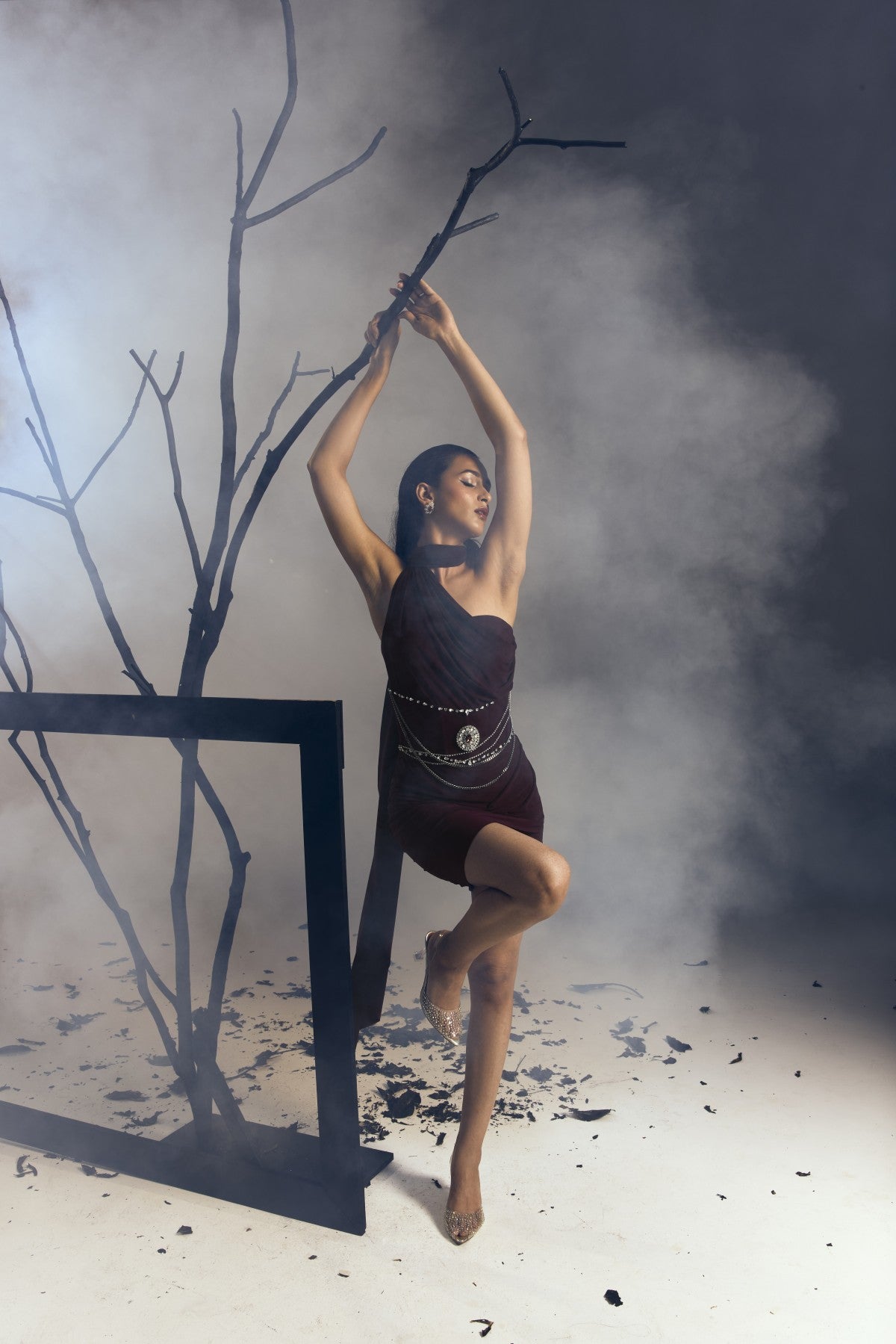 MERLOT SHORT DRESS WITH DRAPE DRESS