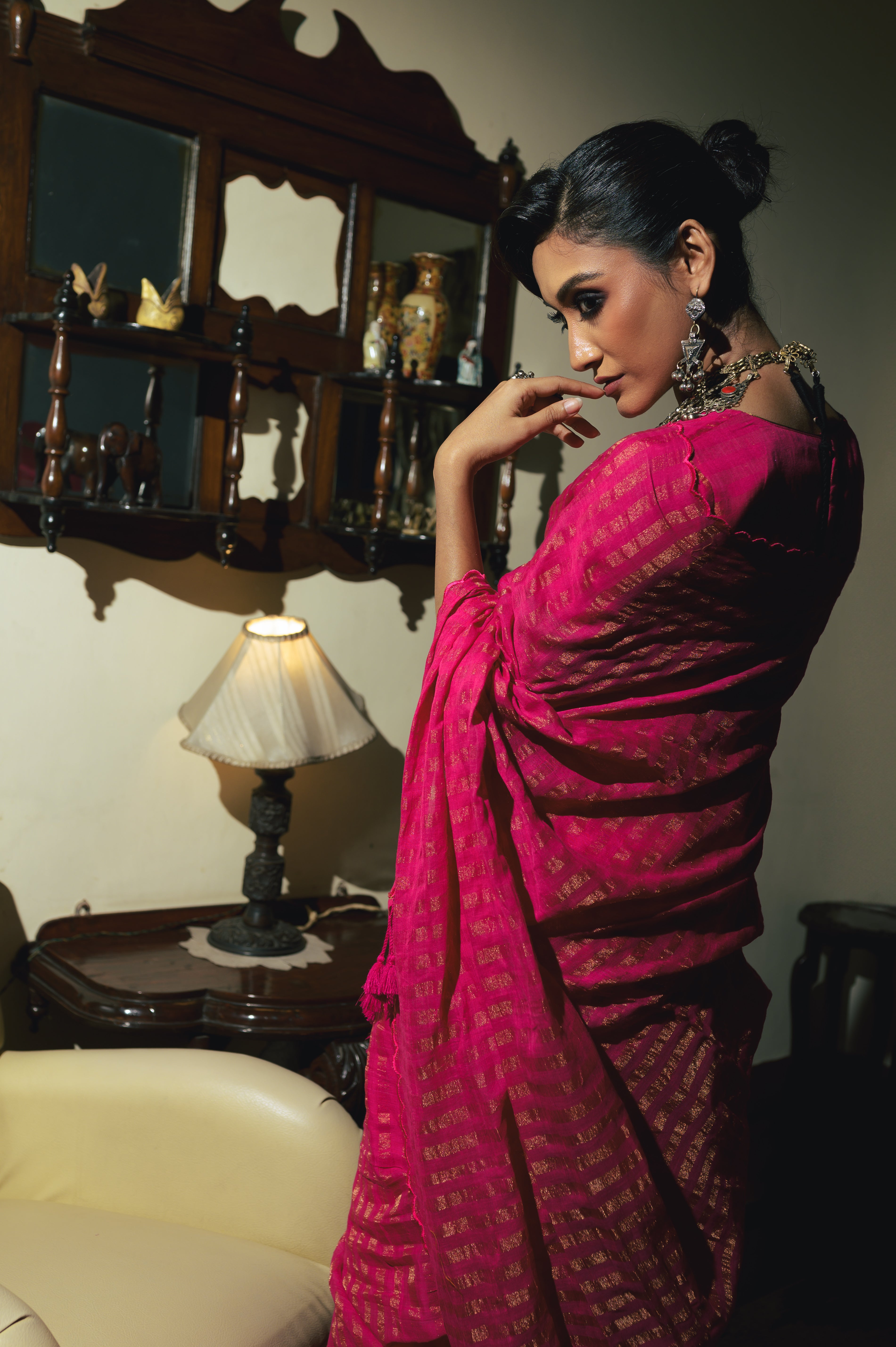 Twin RealmTwin Realm I Pink Handloom Cotton Saree With Zari Stripes And Scaloped Border