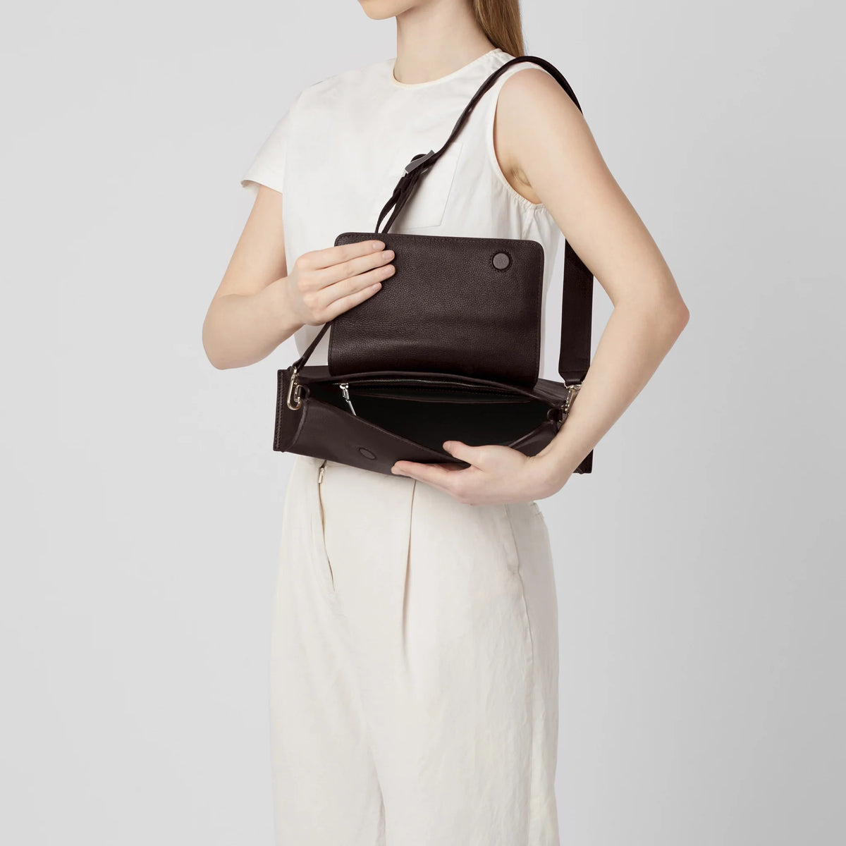 WINNIE SHOULDER BAG PEBBLE