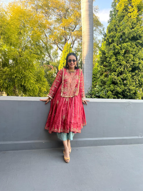 Yashfa Kalidar Choga Set