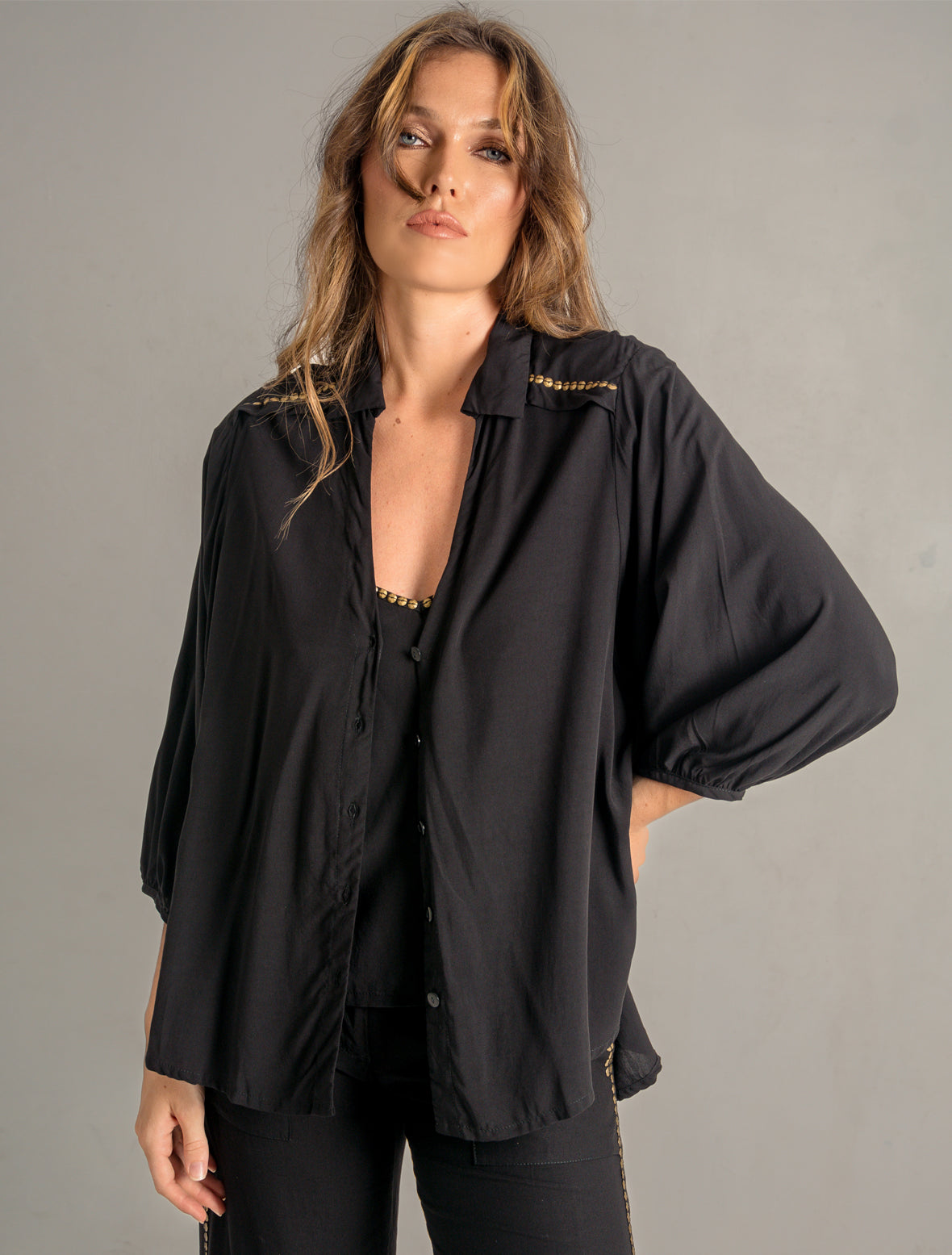 Vinta Blouse - Antique Studs
