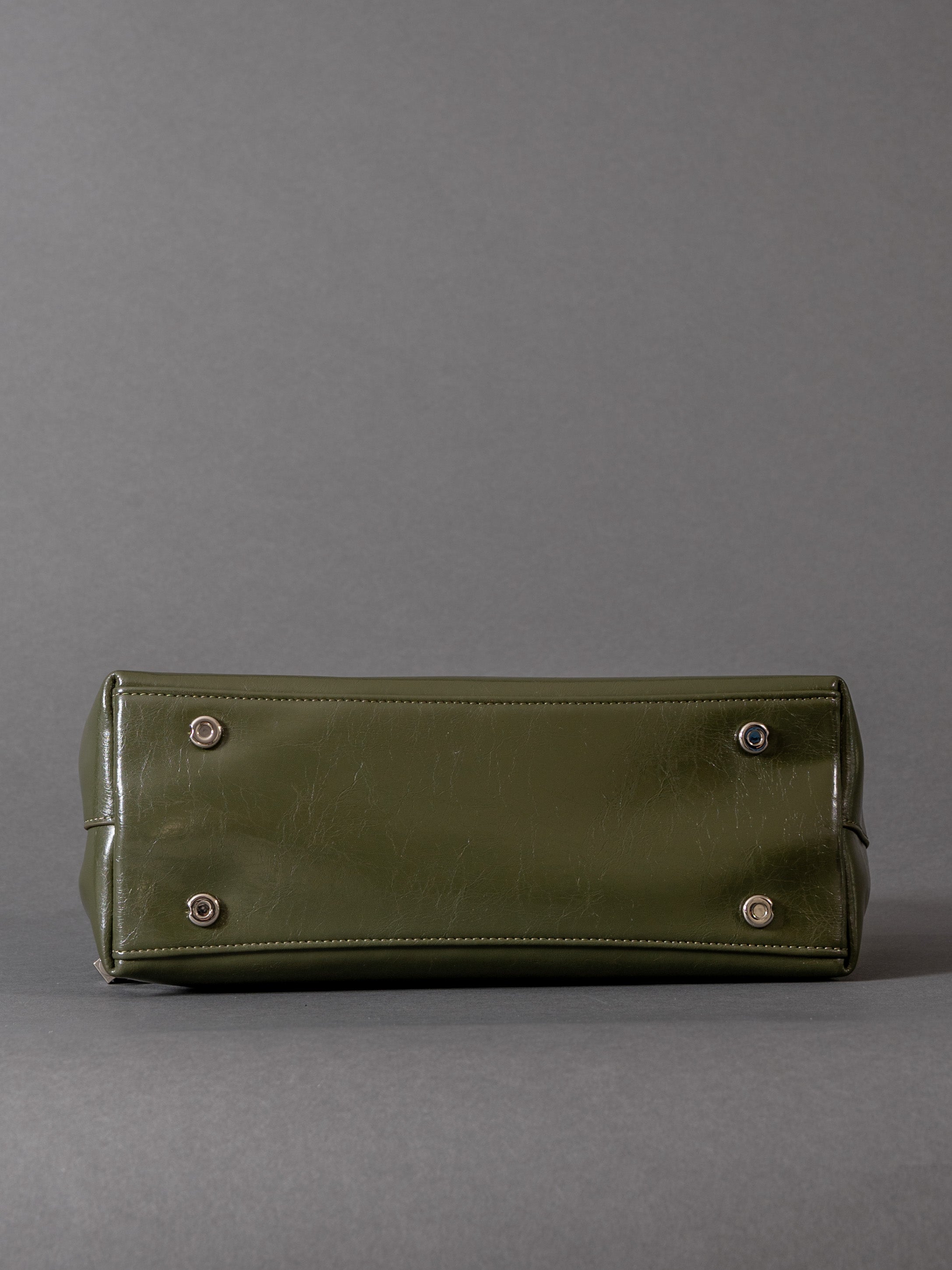 Terra- Ladies leather Satchel Bag, col. olive