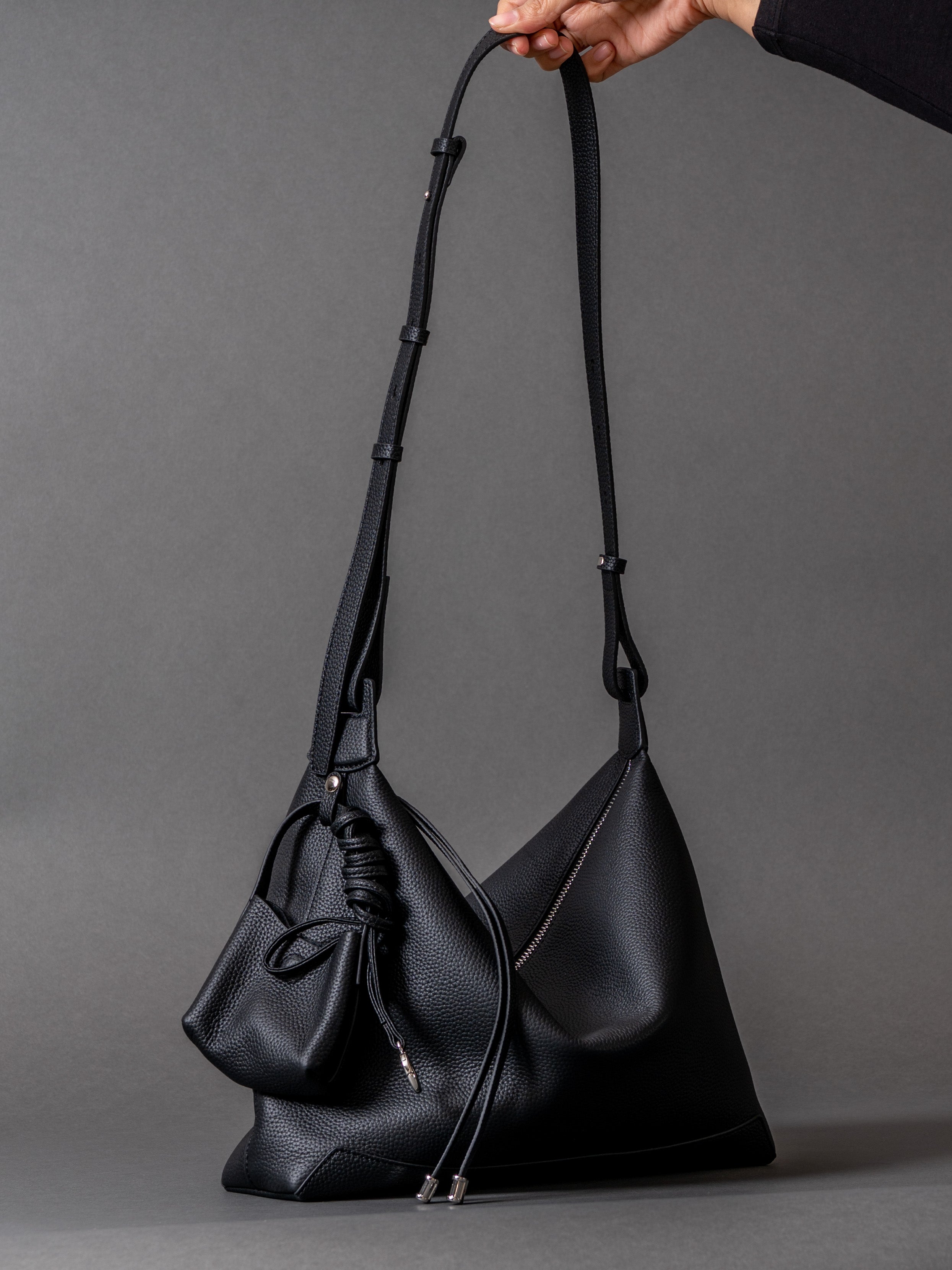 Lusso- Ladies leather satchel Bag, col. Black