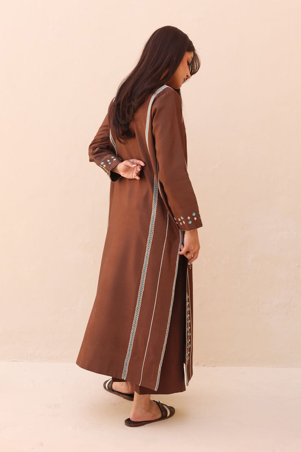 Cocoa Straight Kurta with Subtle Thread Work