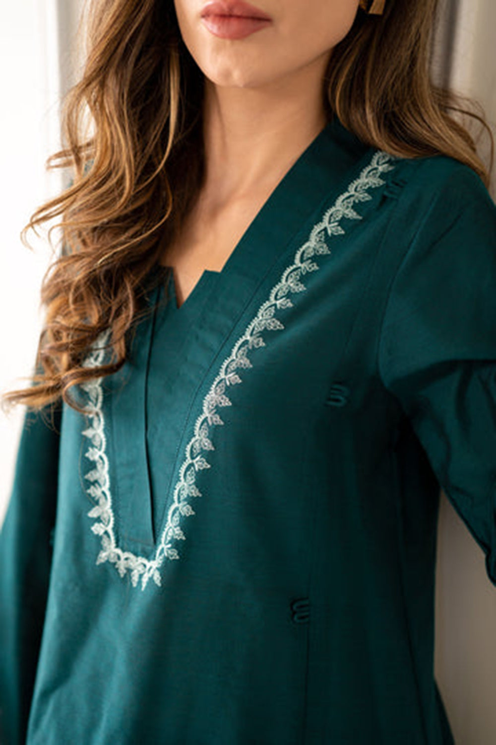 Emerald Dusk Embroidered Kurta Trouser Set