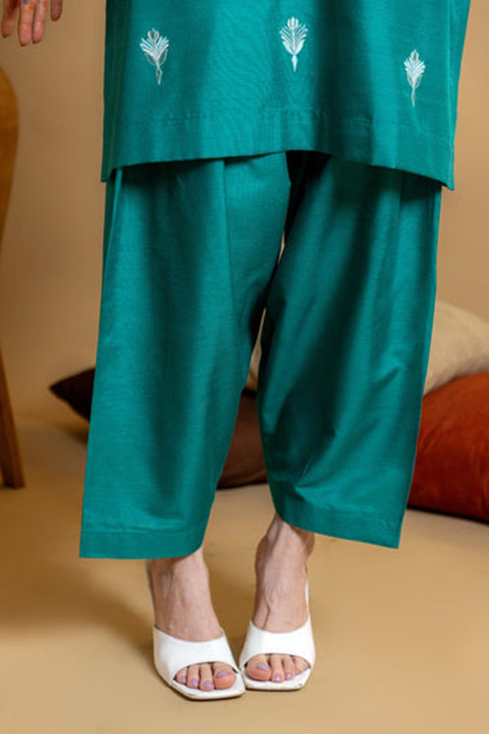 Teal Scallop Embroidered Kurta Set