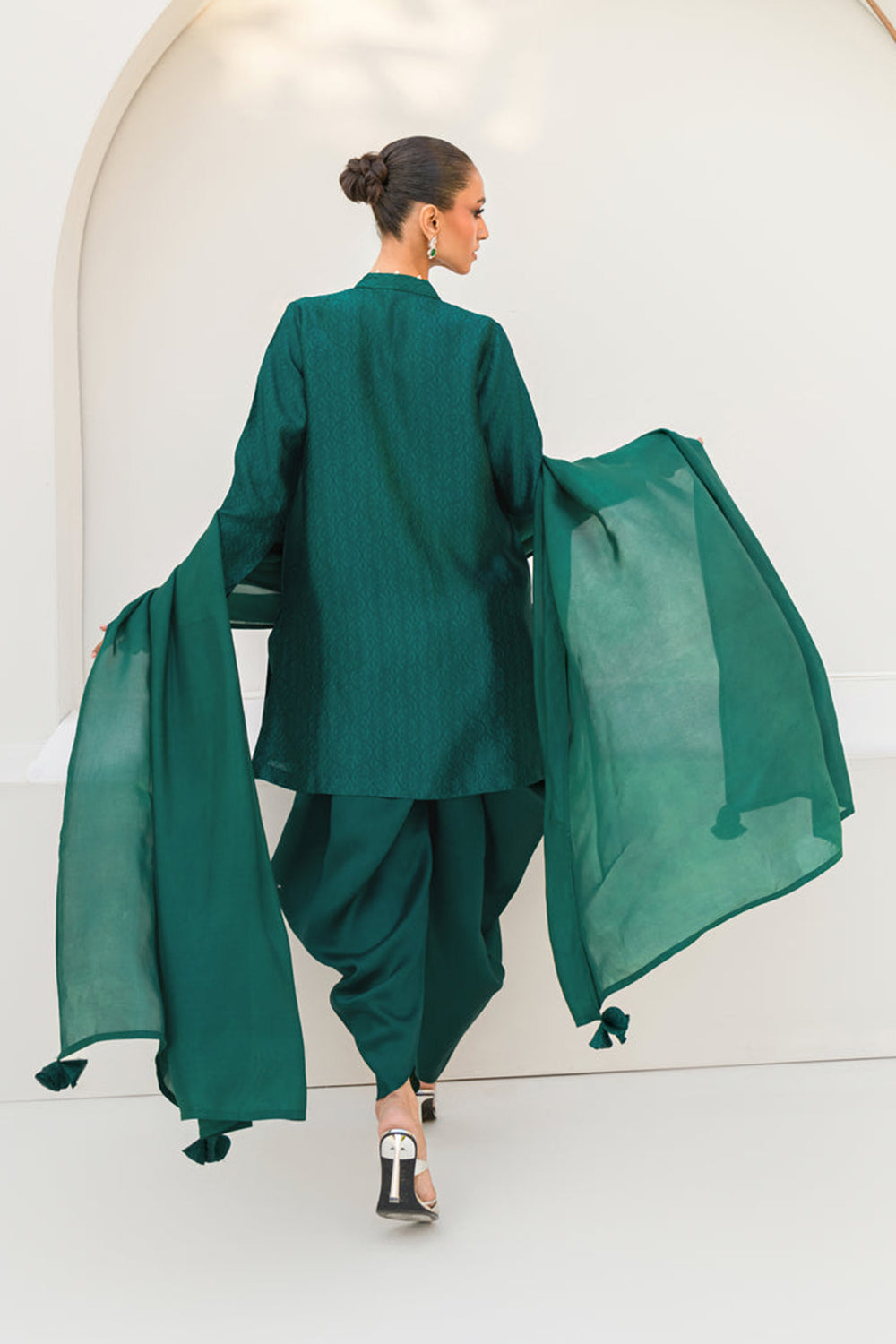 Women Emerald Green Embroidered Silk Suit Set with Tulip Pants