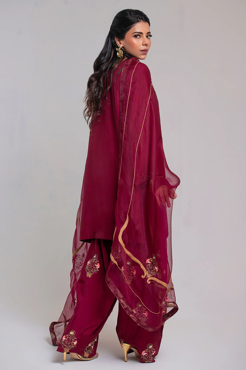 Maroon Luxe Embroidered Farshi Suit Set with Dupatta