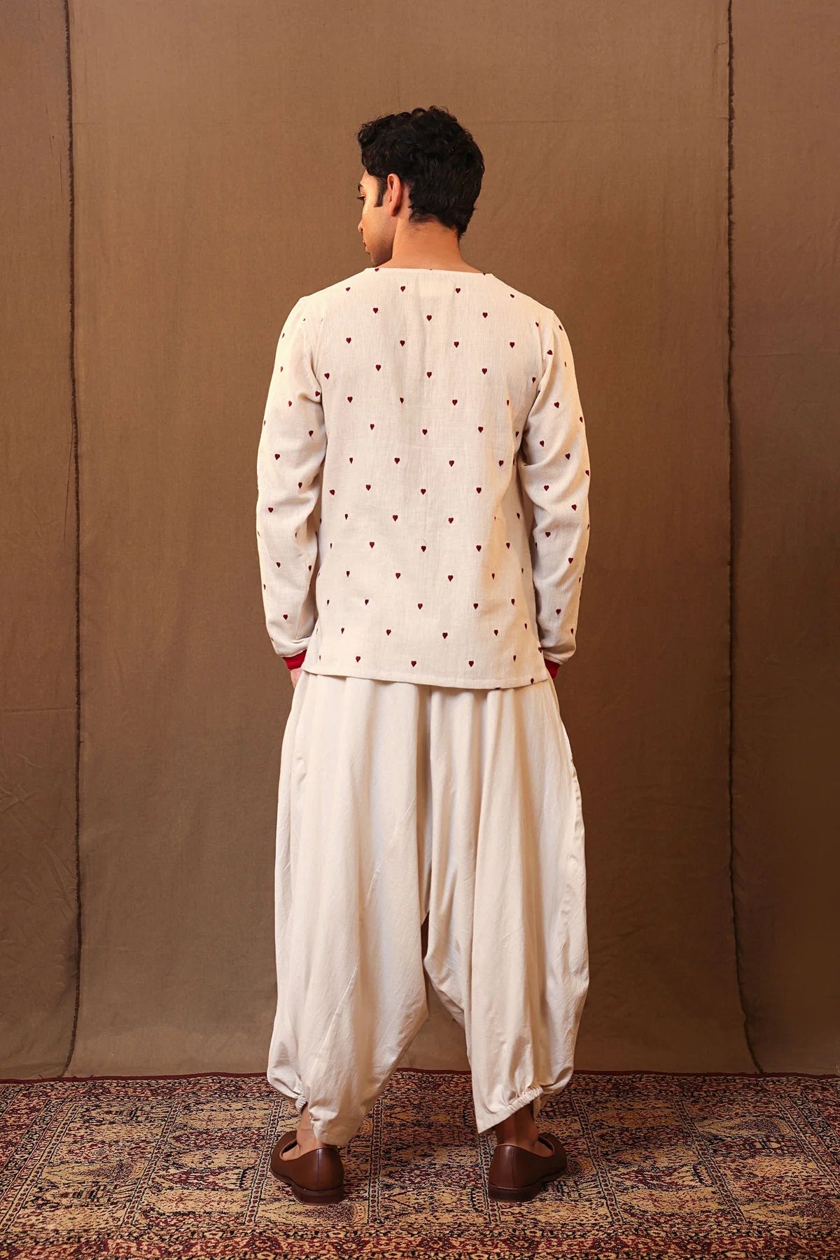 Off-White Heart EMB Men's Short Kurta