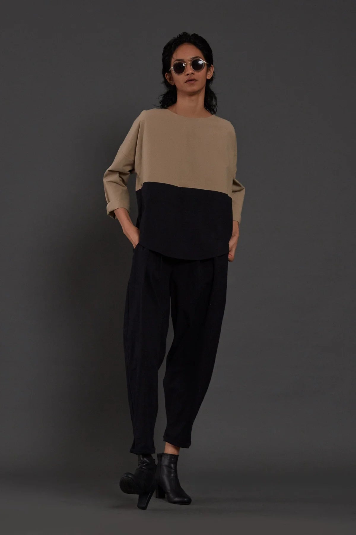 Beige & Navy Blue Rekin Top