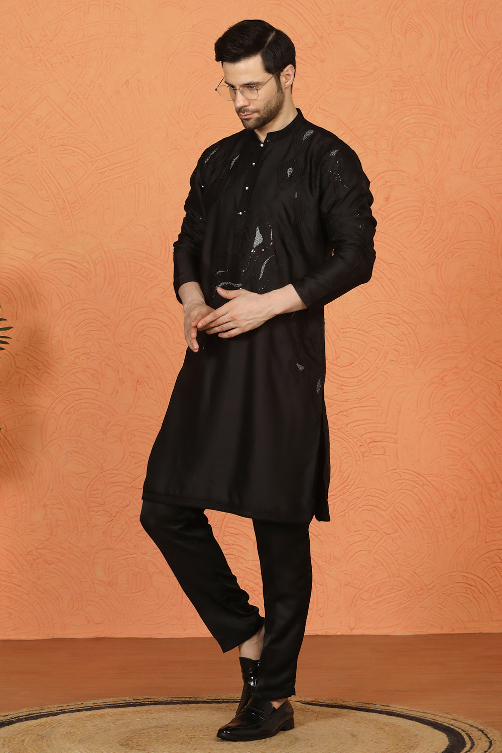 Mehfil-E-Khaas Embroidered Kurta Set with Back Elastic Pants