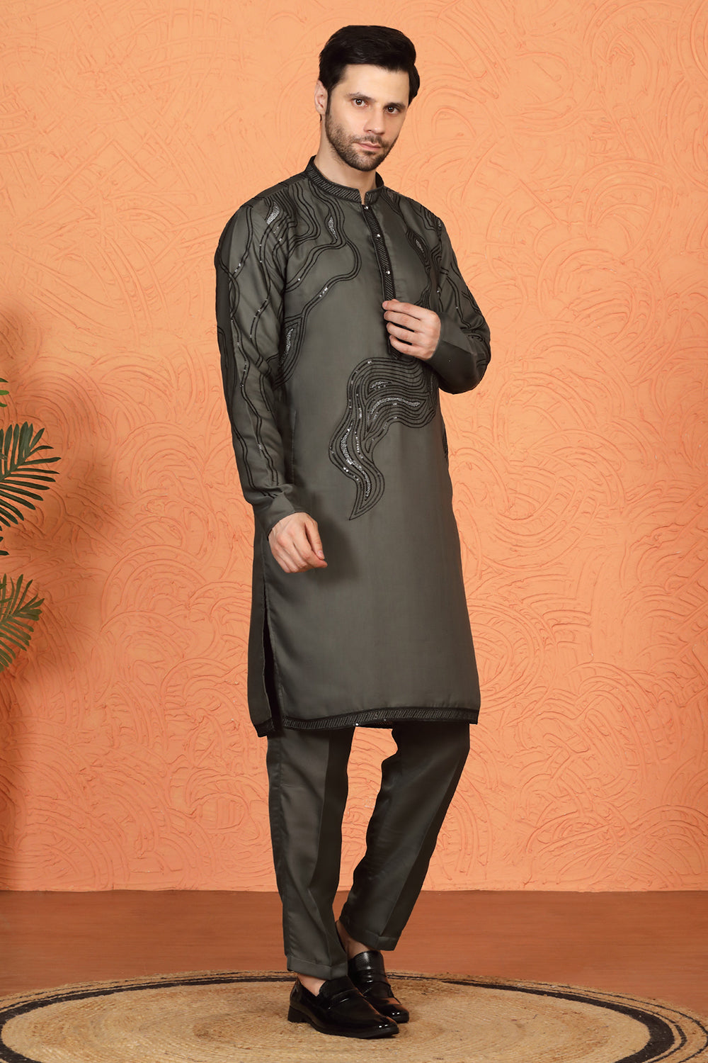 Mehfil-E-Khaas Embroidered Kurta Set with Back Elastic Pants