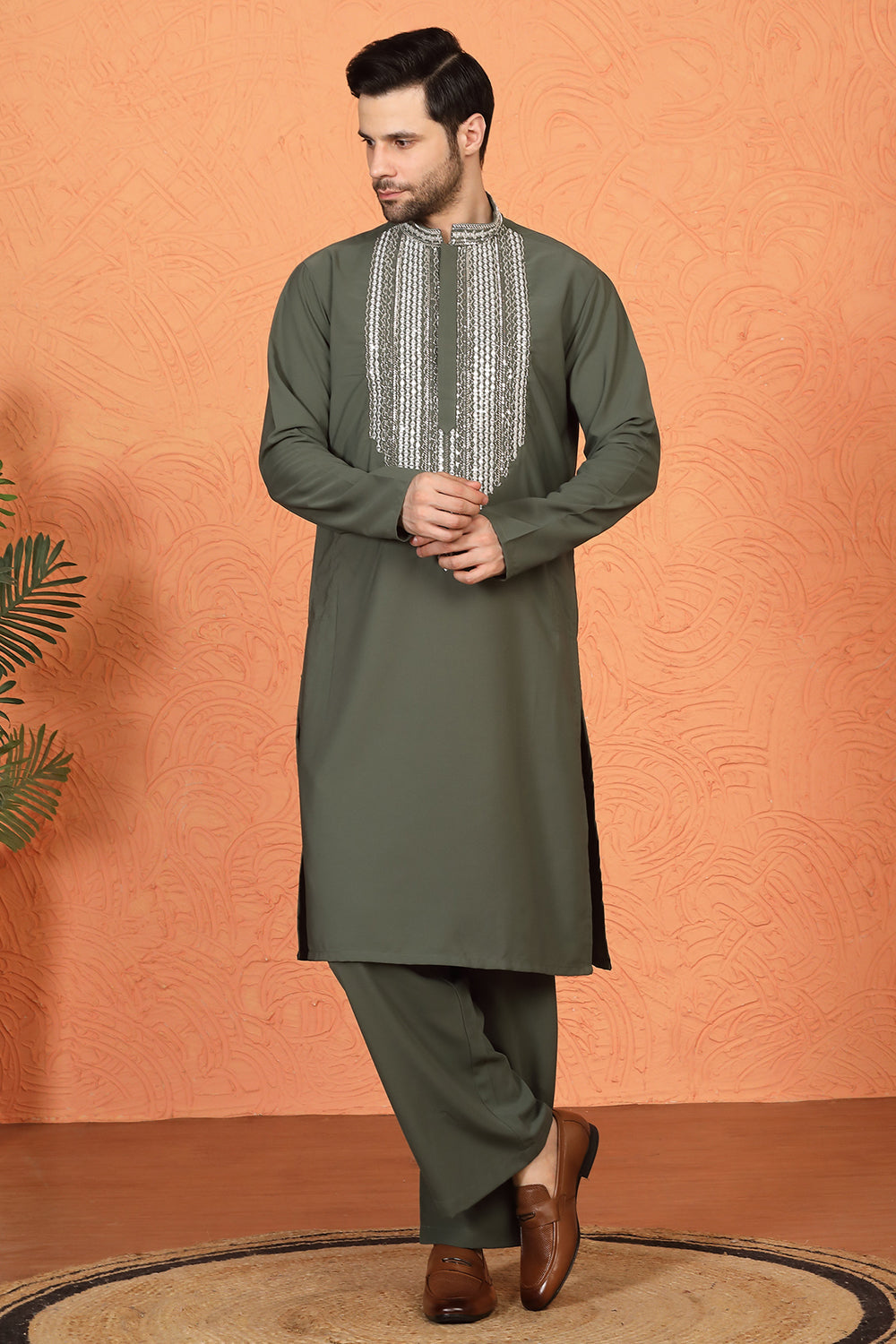 Nawaaz Embroidered Kurta with Loose Fit Parallel Matching Pants