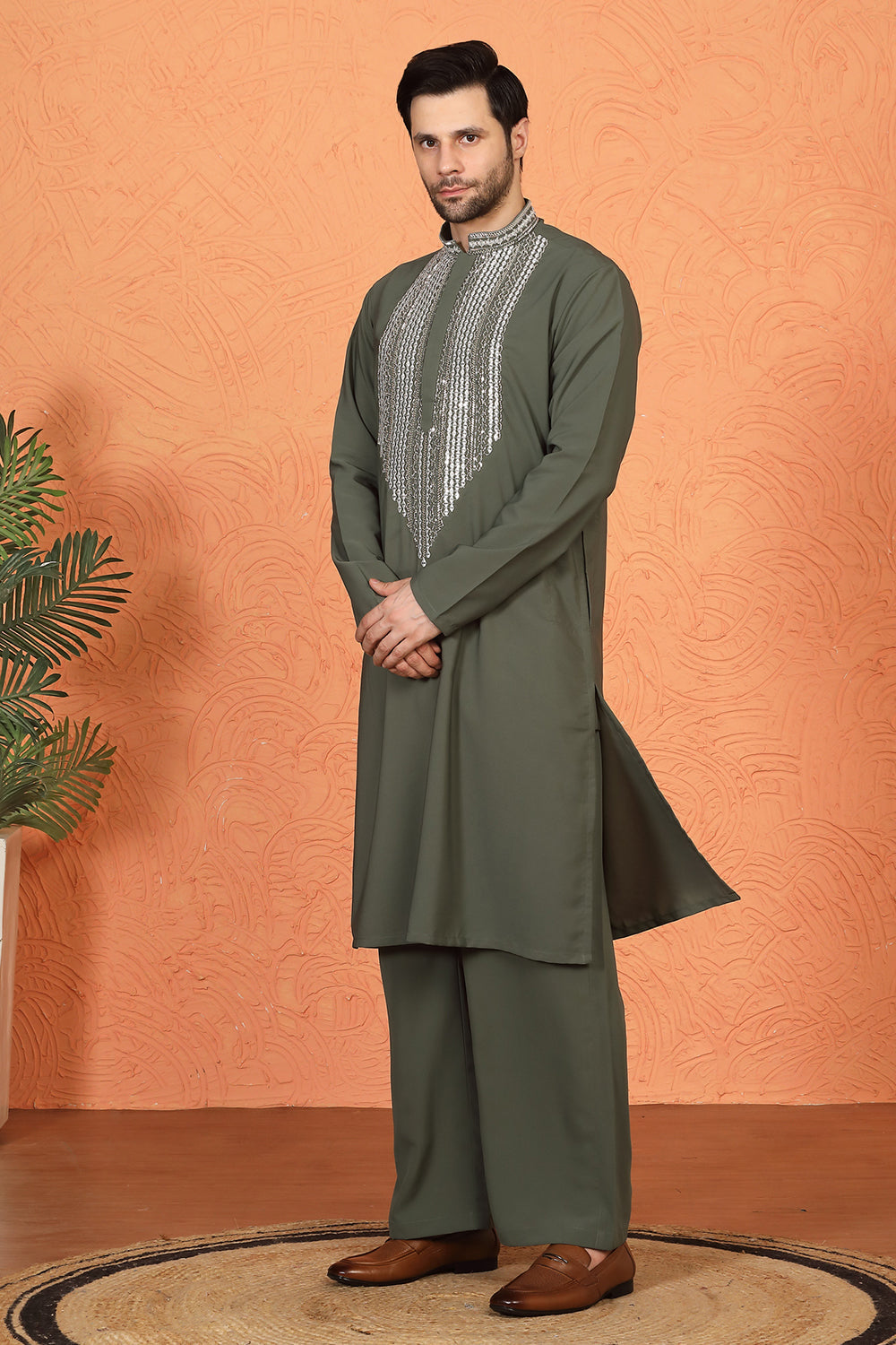 Nawaaz Embroidered Kurta with Loose Fit Parallel Matching Pants