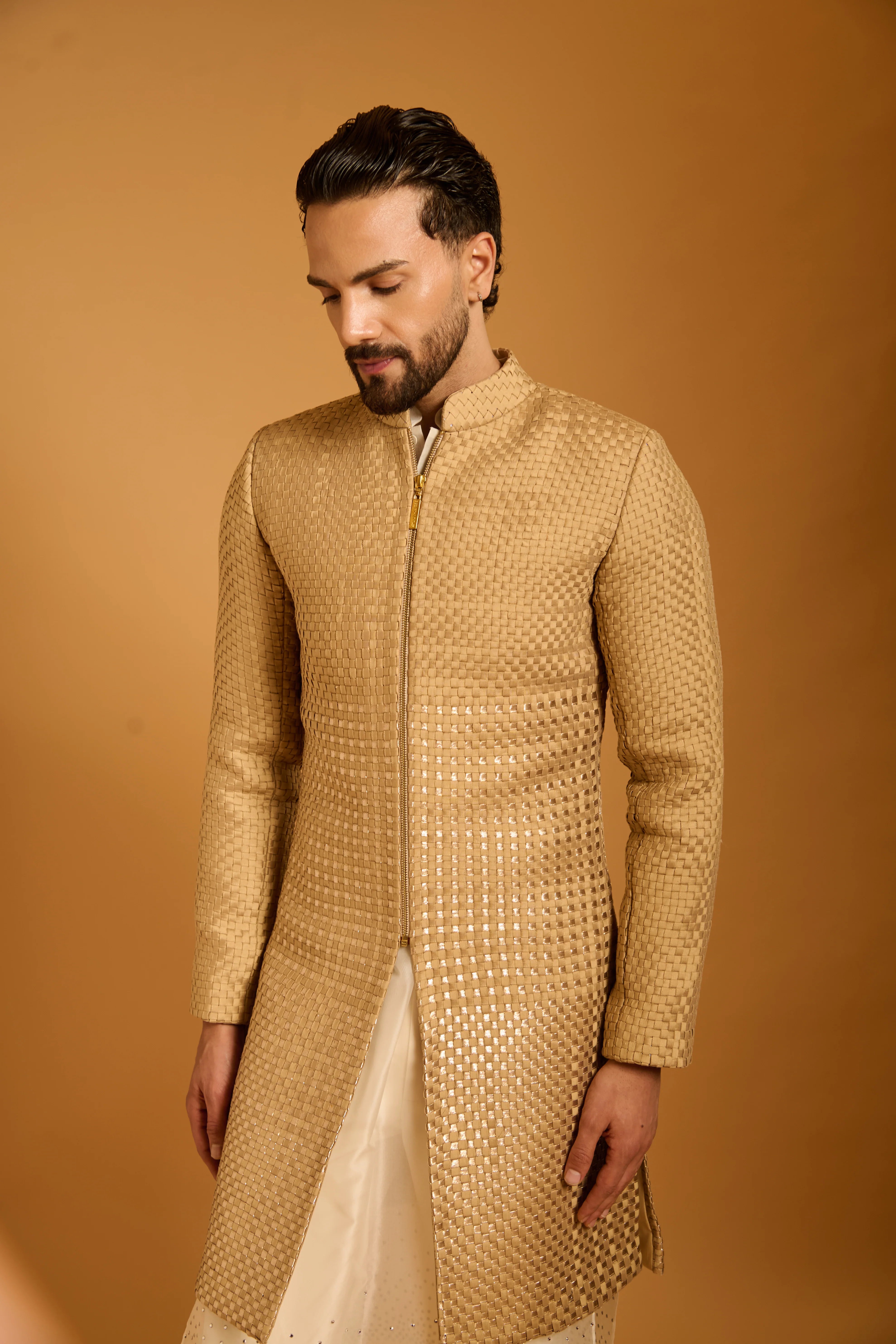 Trifecta gold intrecciato sherwani