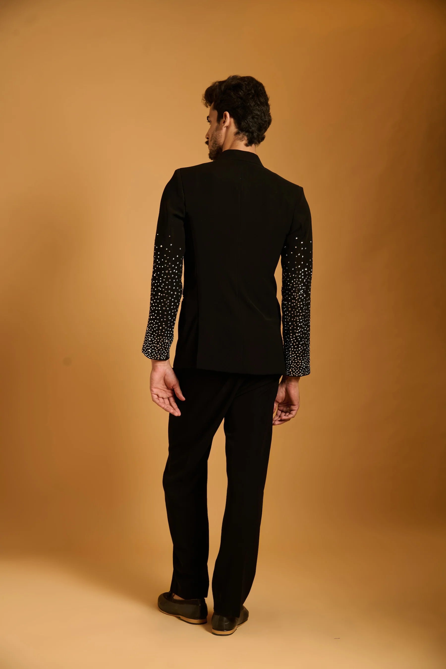 Trifecta black silver crystal bandha gala