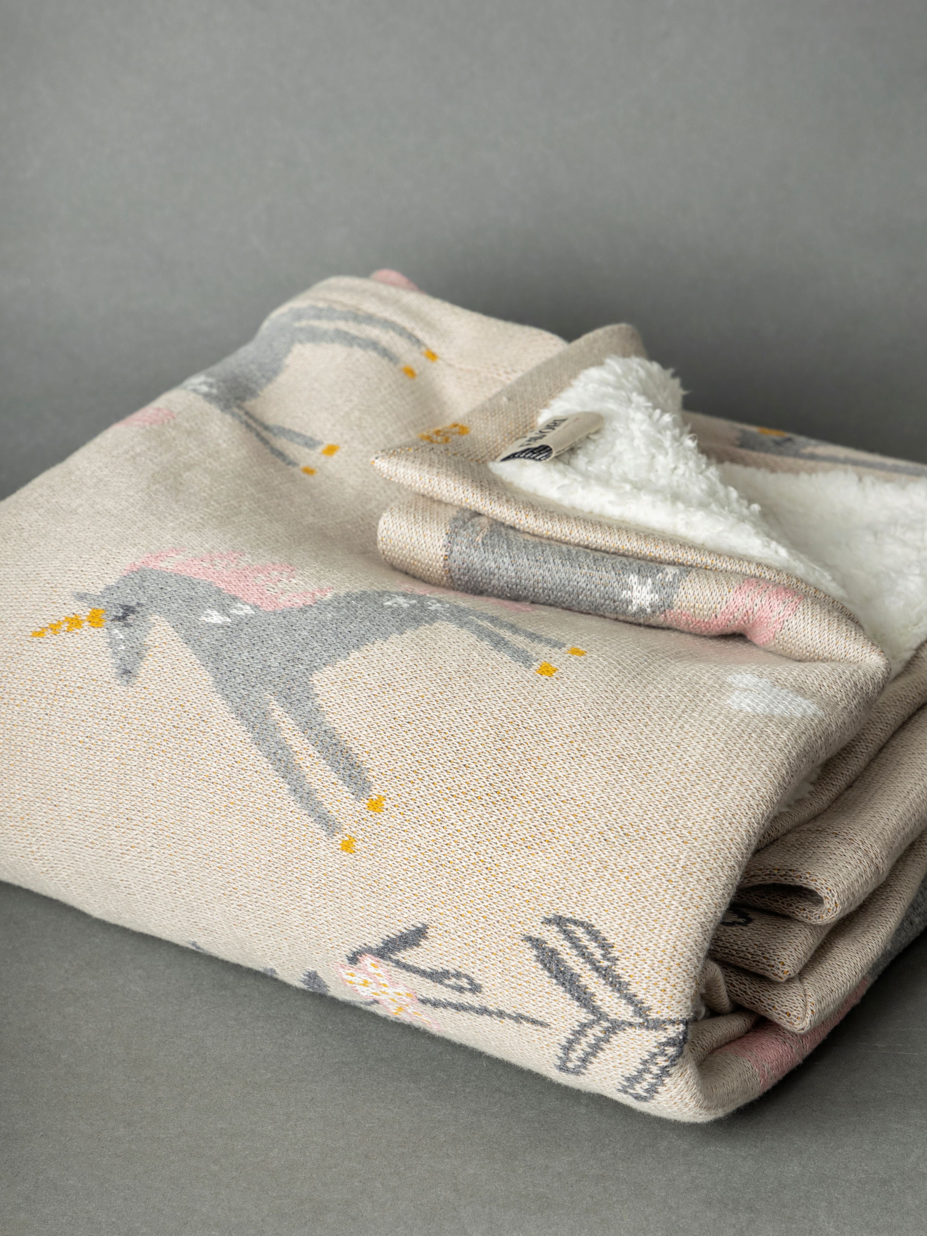 Cotton Knitted Unicorn design blanket with sherpa for Kids