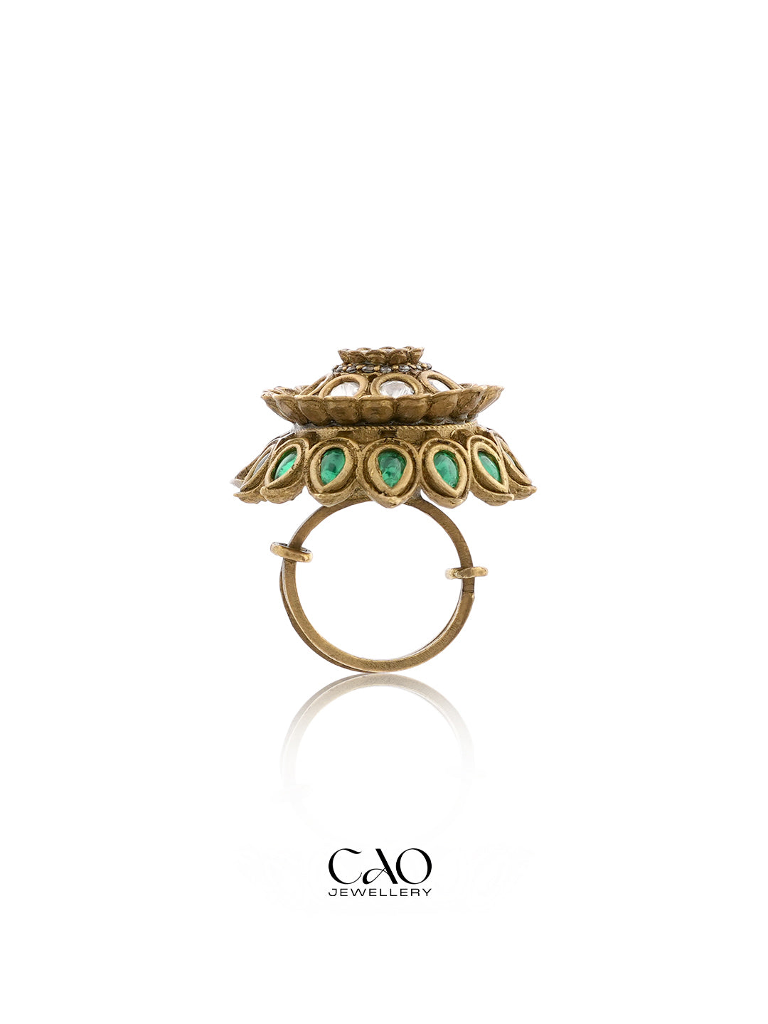 Emerald Noor Ring