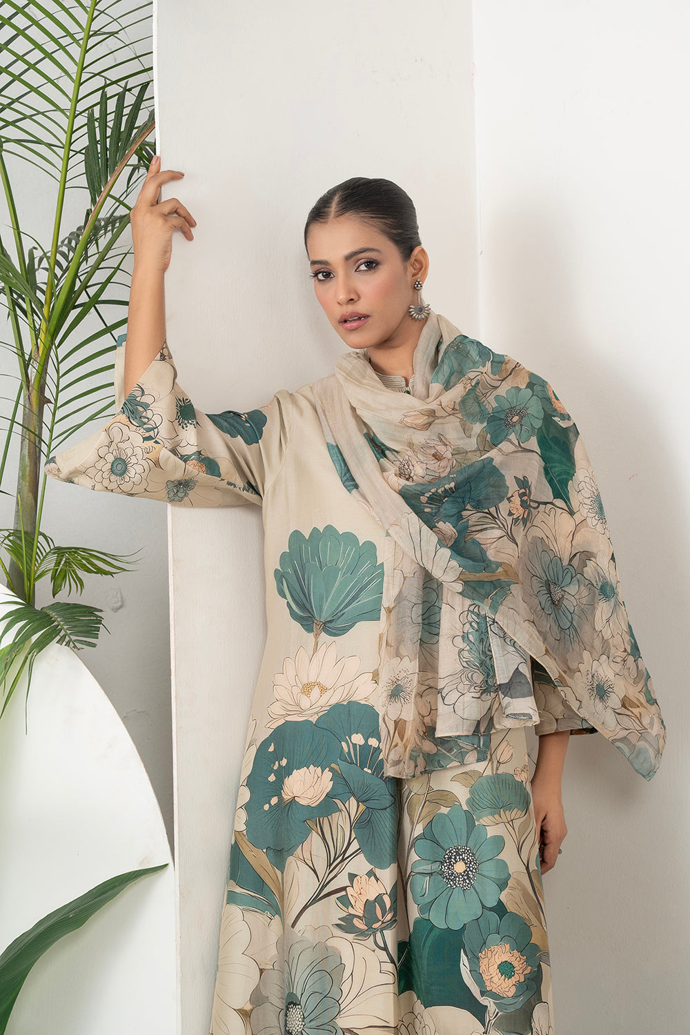 Beige Silk Chanderi Delicate Floral Artwork Printed Tunic Set (2 PCS)