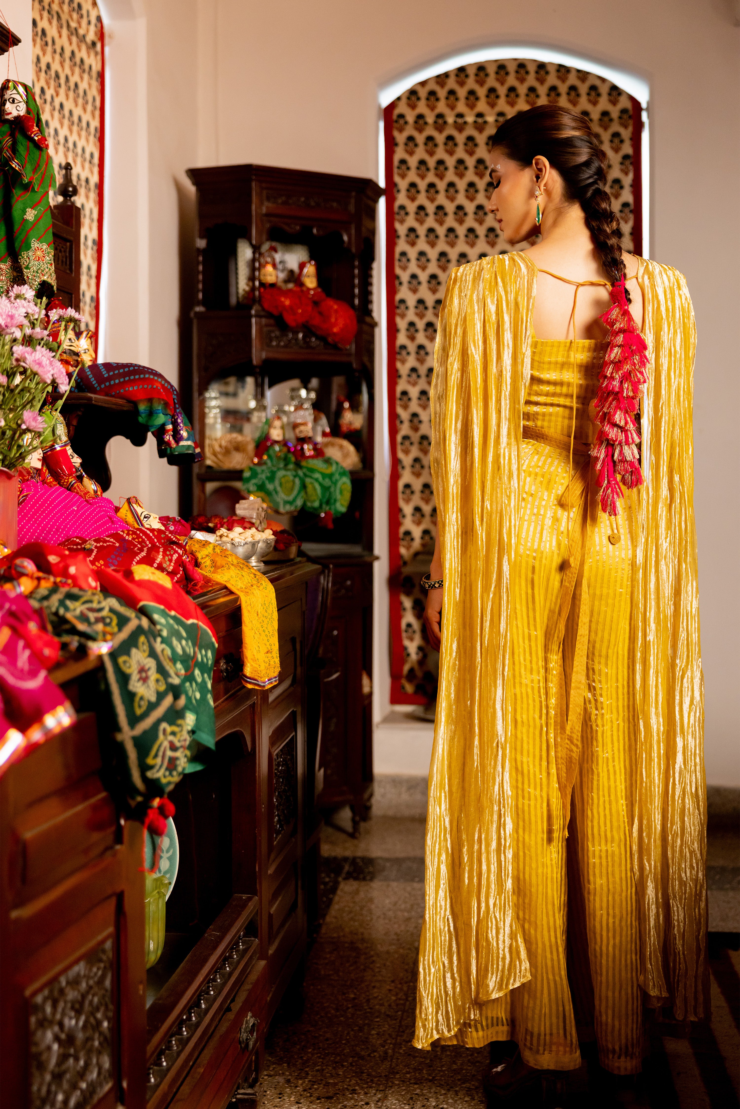 yellow drape set (Sohi)