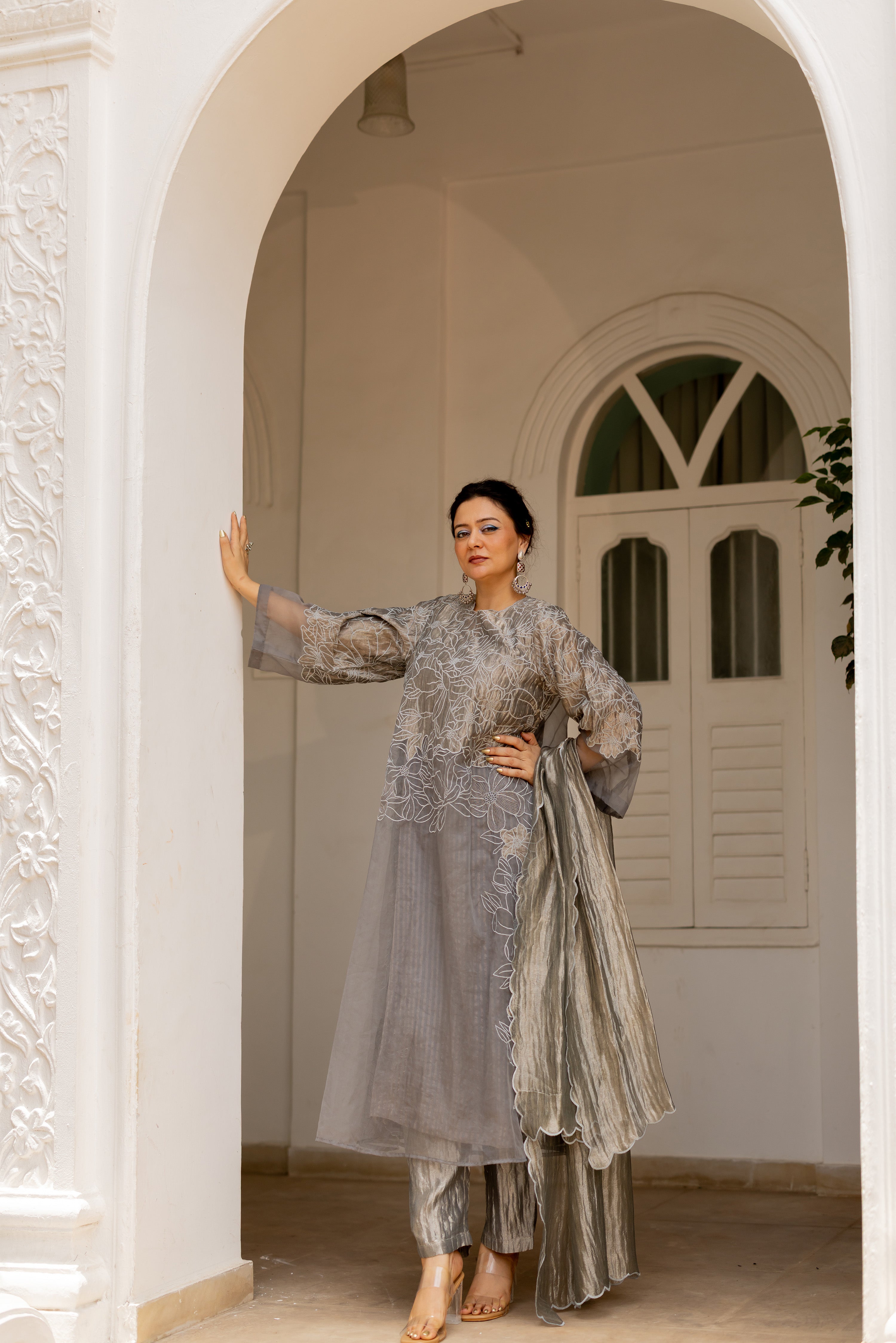 Dark gray kurta set (nishvi)