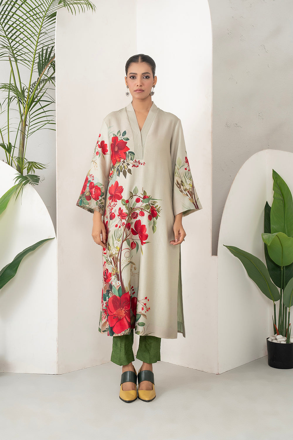 Beige Silk Chanderi Elegant Floral Printed Tunic Set (2 PCS)