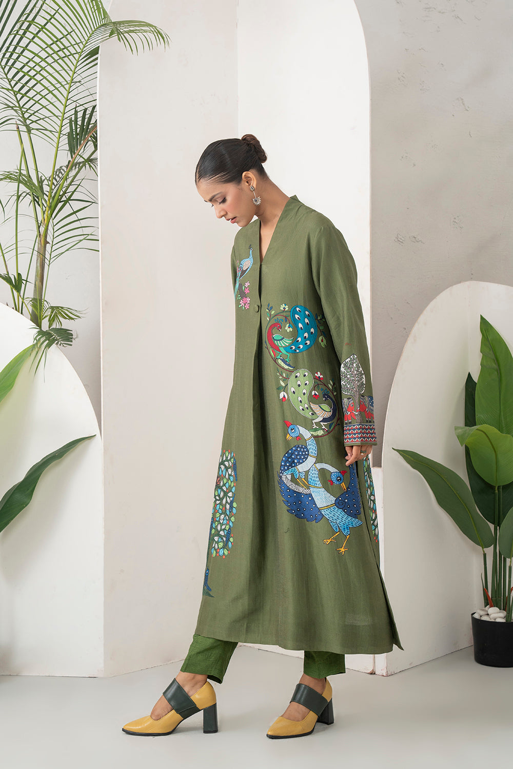 Leaf Green Silk Chanderi Front-Pleated Striking Peacock And Bird Printed Dress Set (2 PCS)