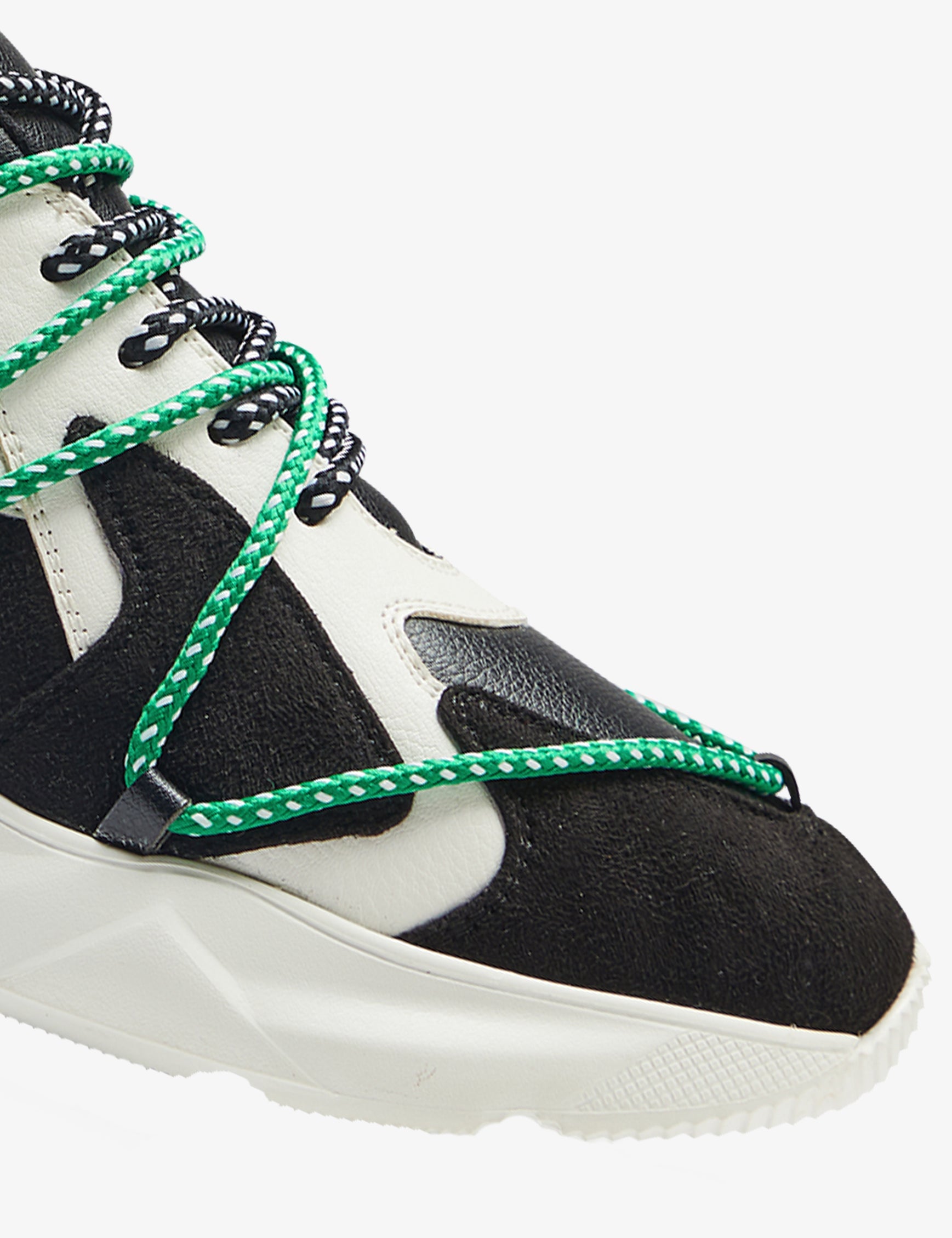608 black white chunky sneaker