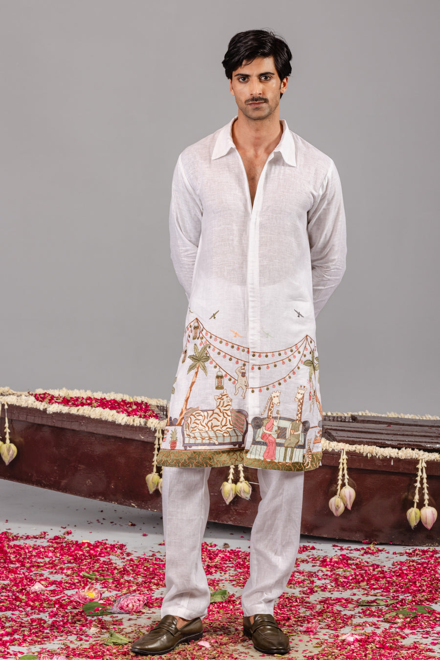 CARNIVAL WHITE ZIPPER KURTA SET
