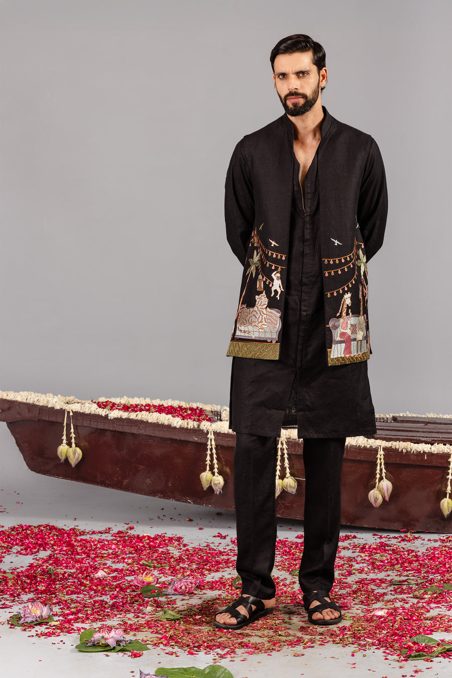 CARNIVAL BLACK FRONT OPEN KURTA JACKET SET