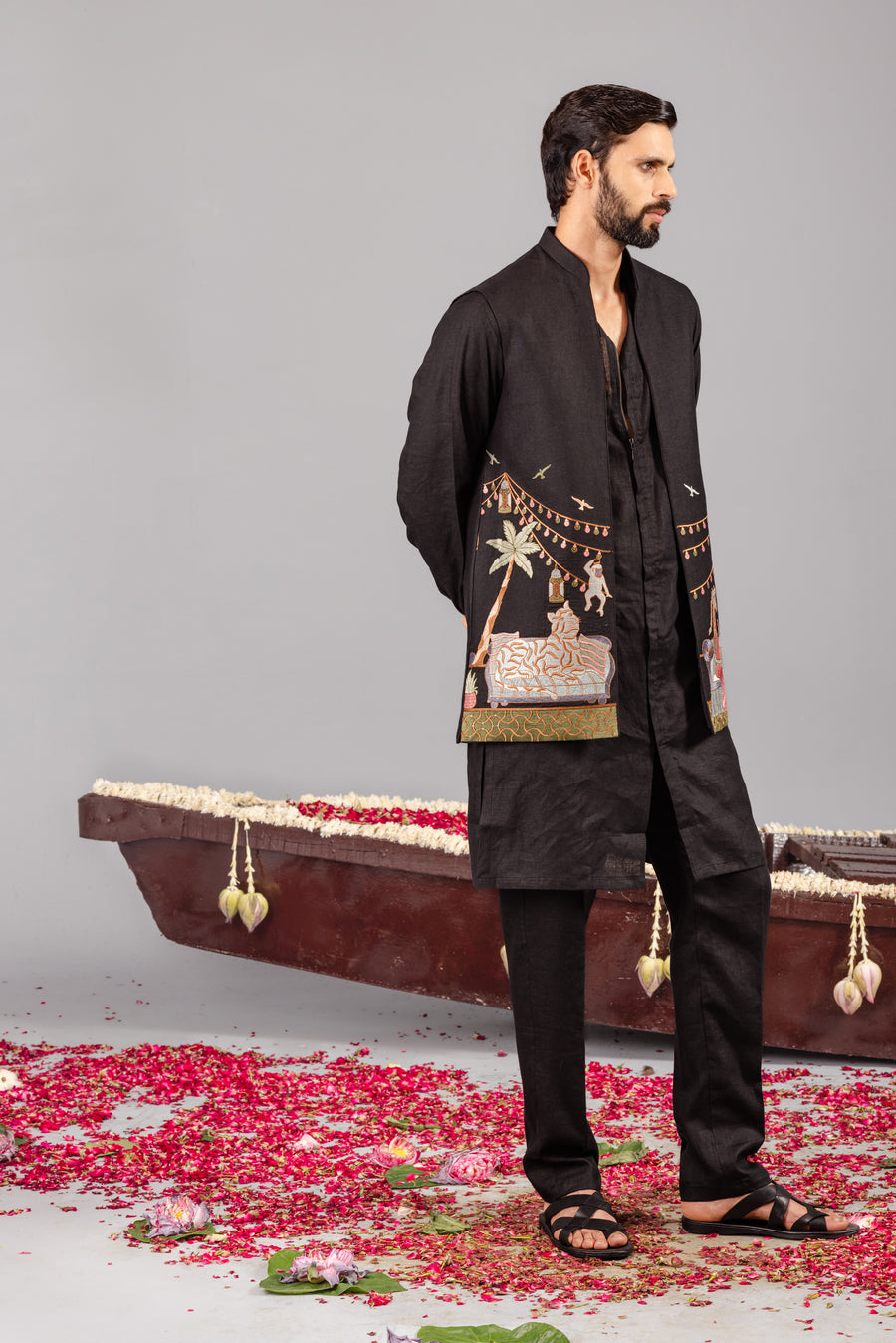 CARNIVAL BLACK FRONT OPEN KURTA JACKET SET